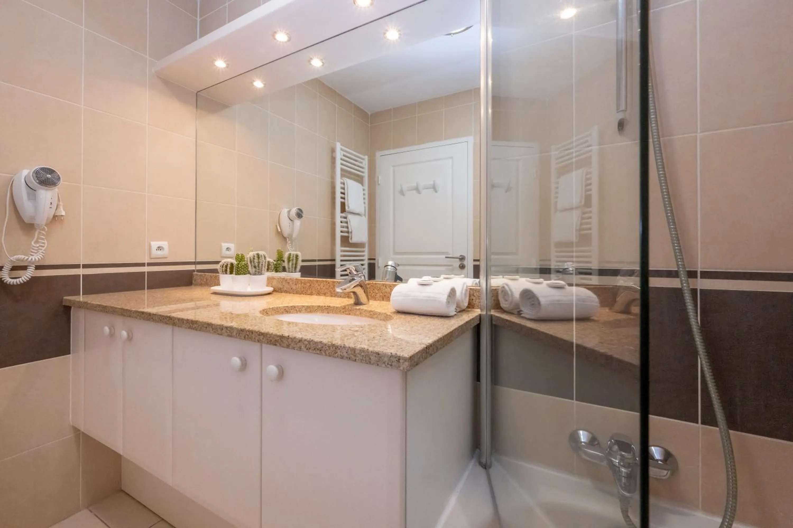 Bathroom in Nemea Appart Hotel Le Lido Cagnes sur Mer