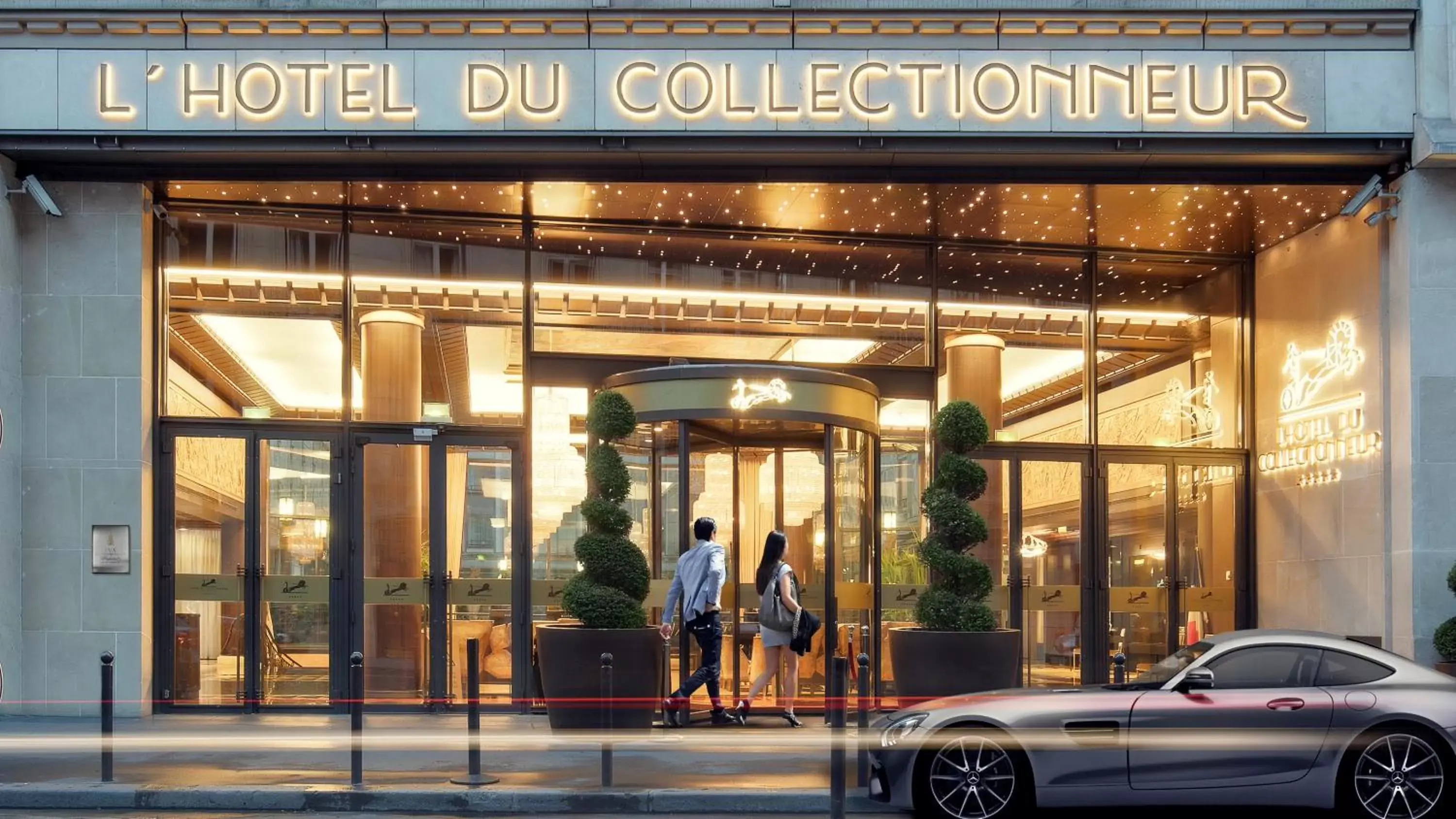 Facade/entrance in Hotel du Collectionneur