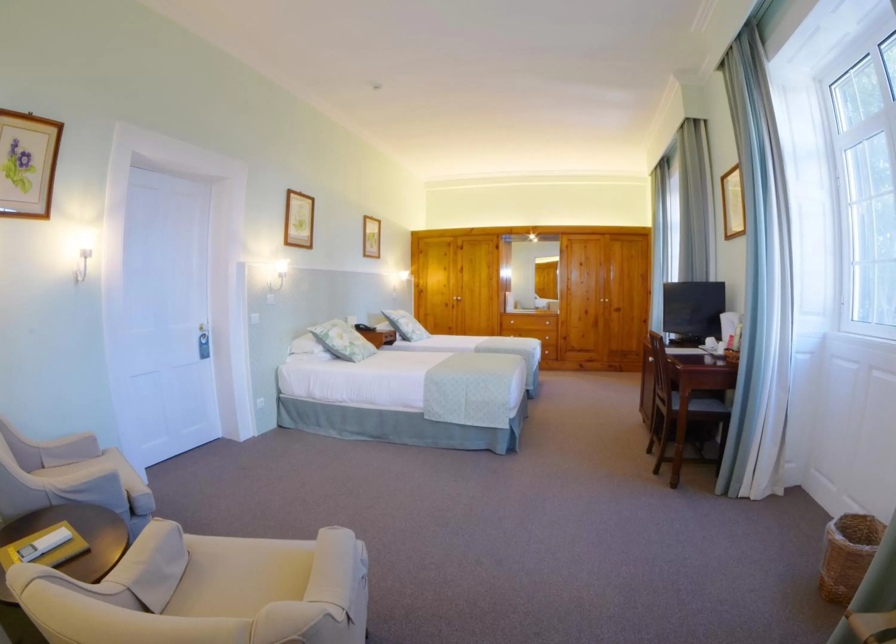 Bedroom in Quinta Da Penha De Franca