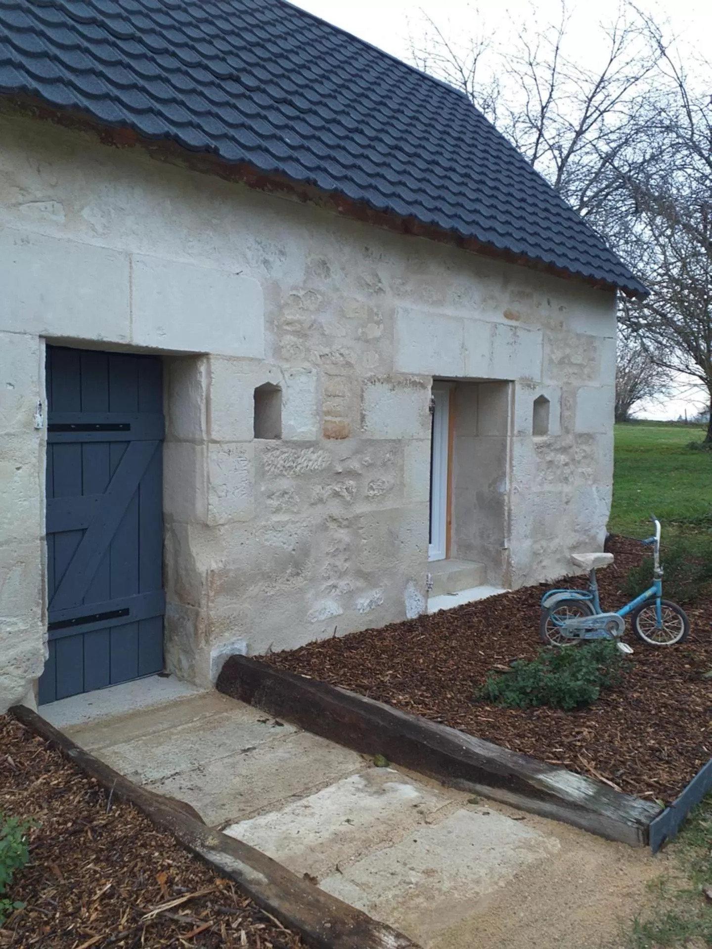 Spa and wellness centre/facilities in La BerryCurienne proche du Zoo de Beauval Saint-Aignan avec SDB, WC ET SPA PRIVATIF pour chaque chambre