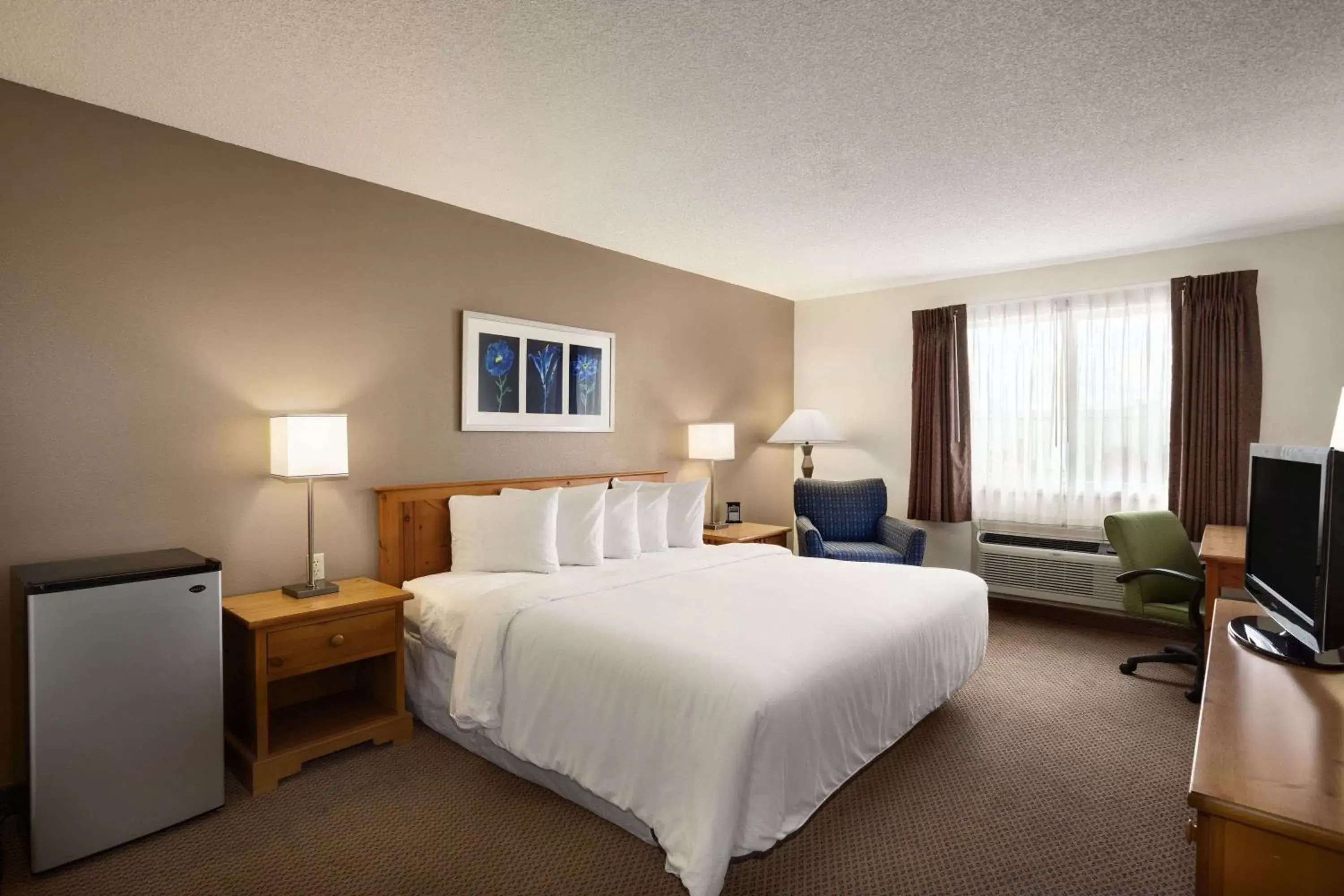 Photo of the whole room in Days Inn by Wyndham Billings