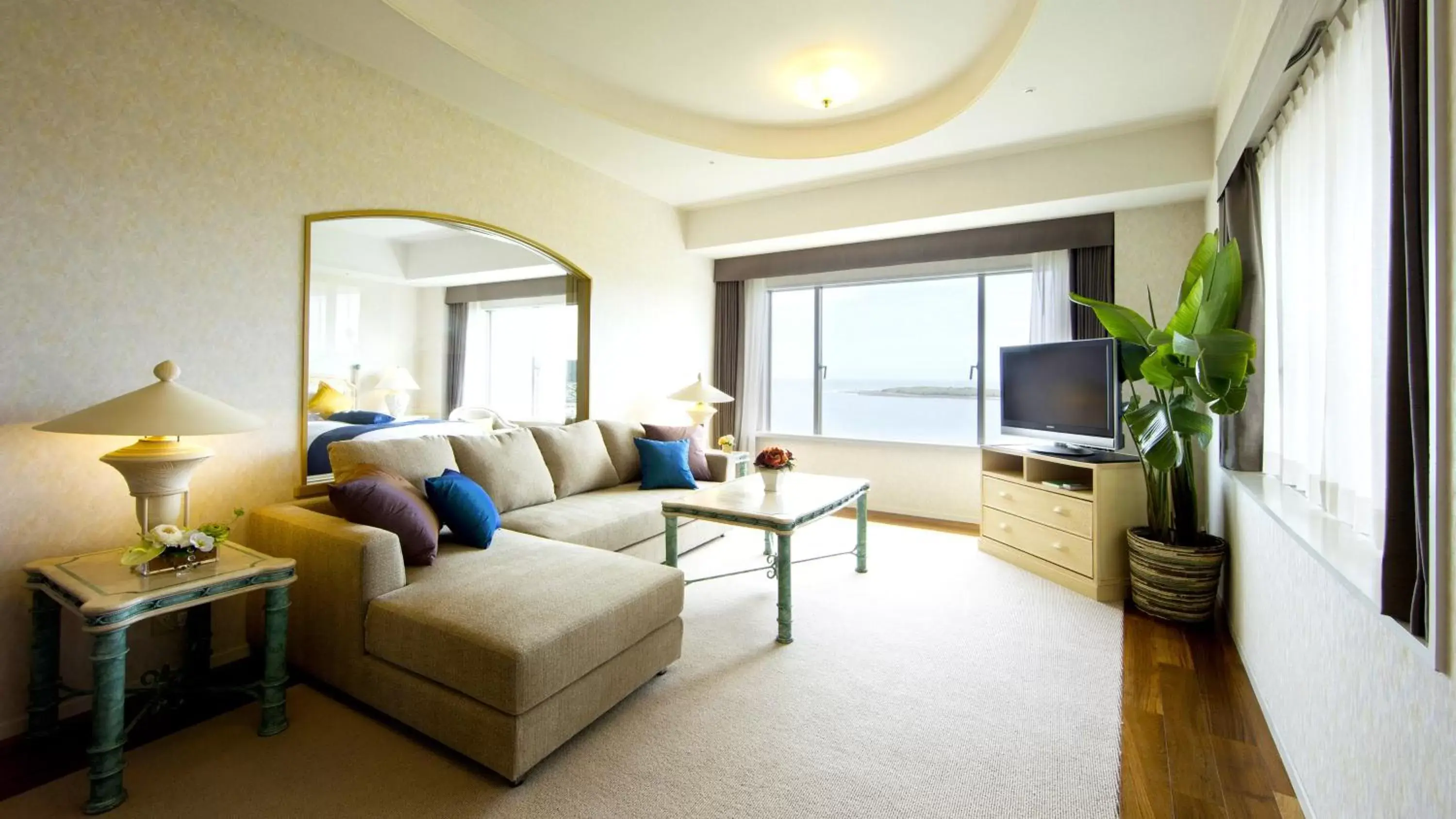 Bedroom, Seating Area in ANA Holiday Inn Resort Miyazaki, an IHG Hotel