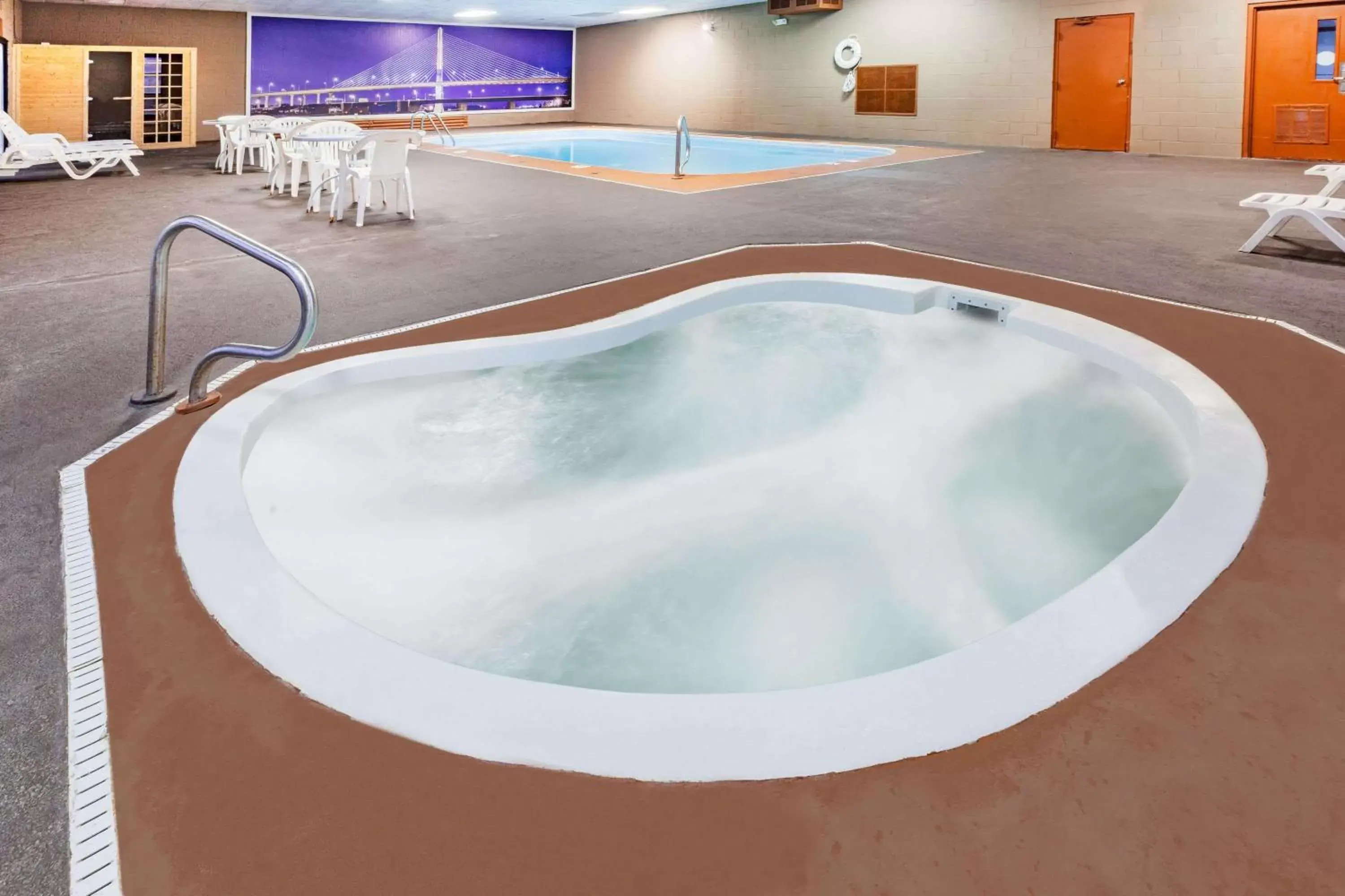 Hot Tub in Baymont by Wyndham Perrysburg-Toledo