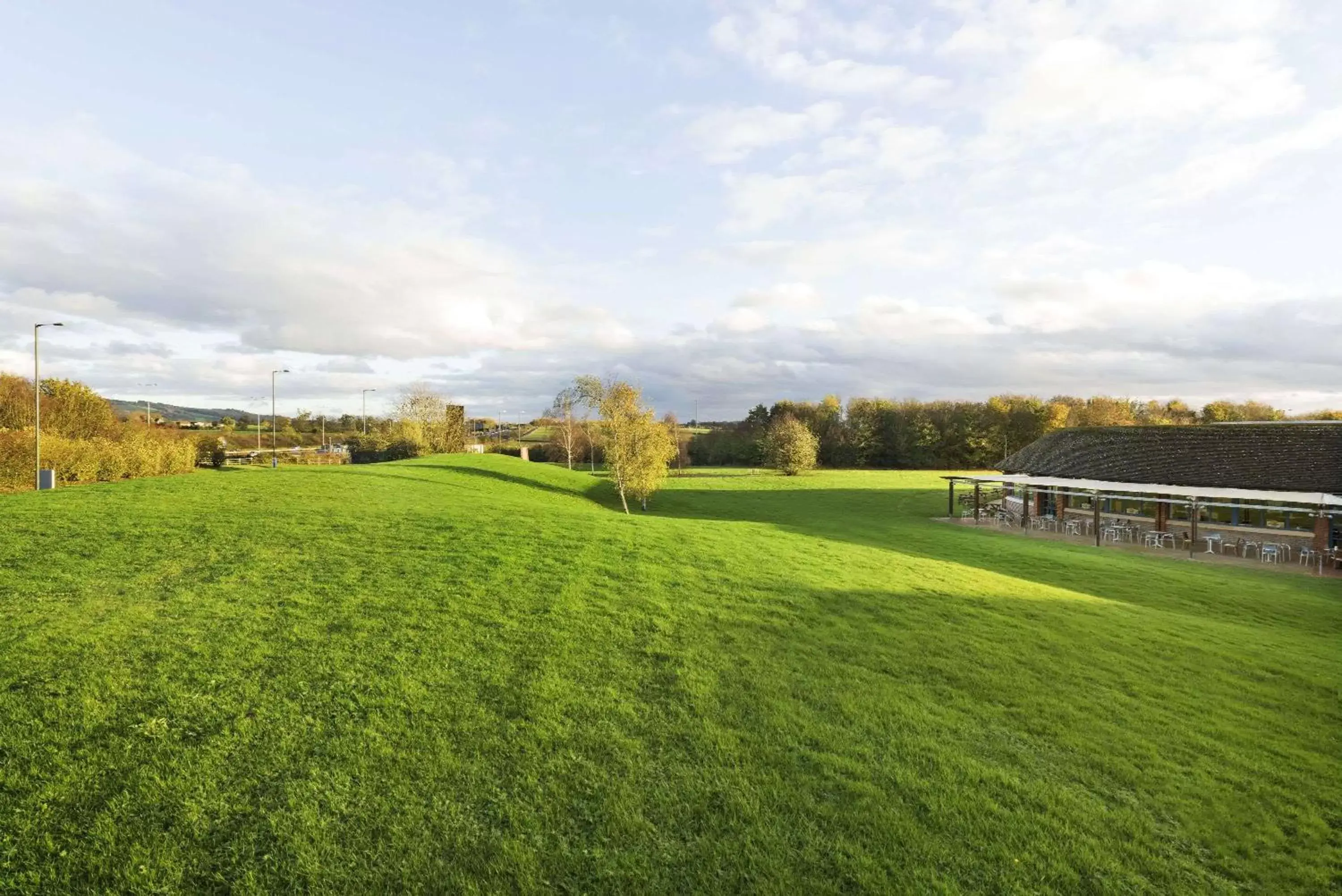 Property building, Golf in Days Inn Tewkesbury