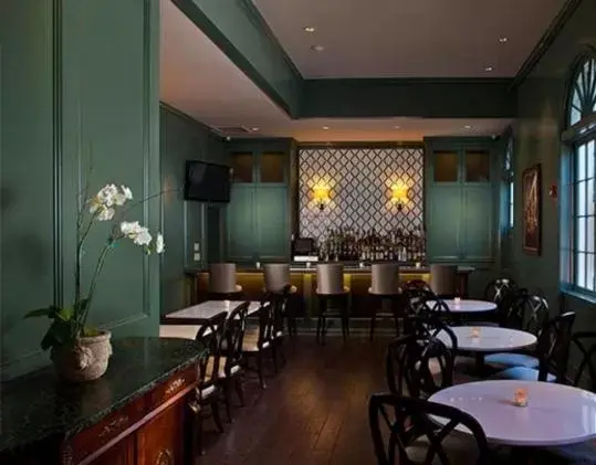 Restaurant/places to eat in Hotel Provincial Restaurant/places to eat in Hotel Provincial