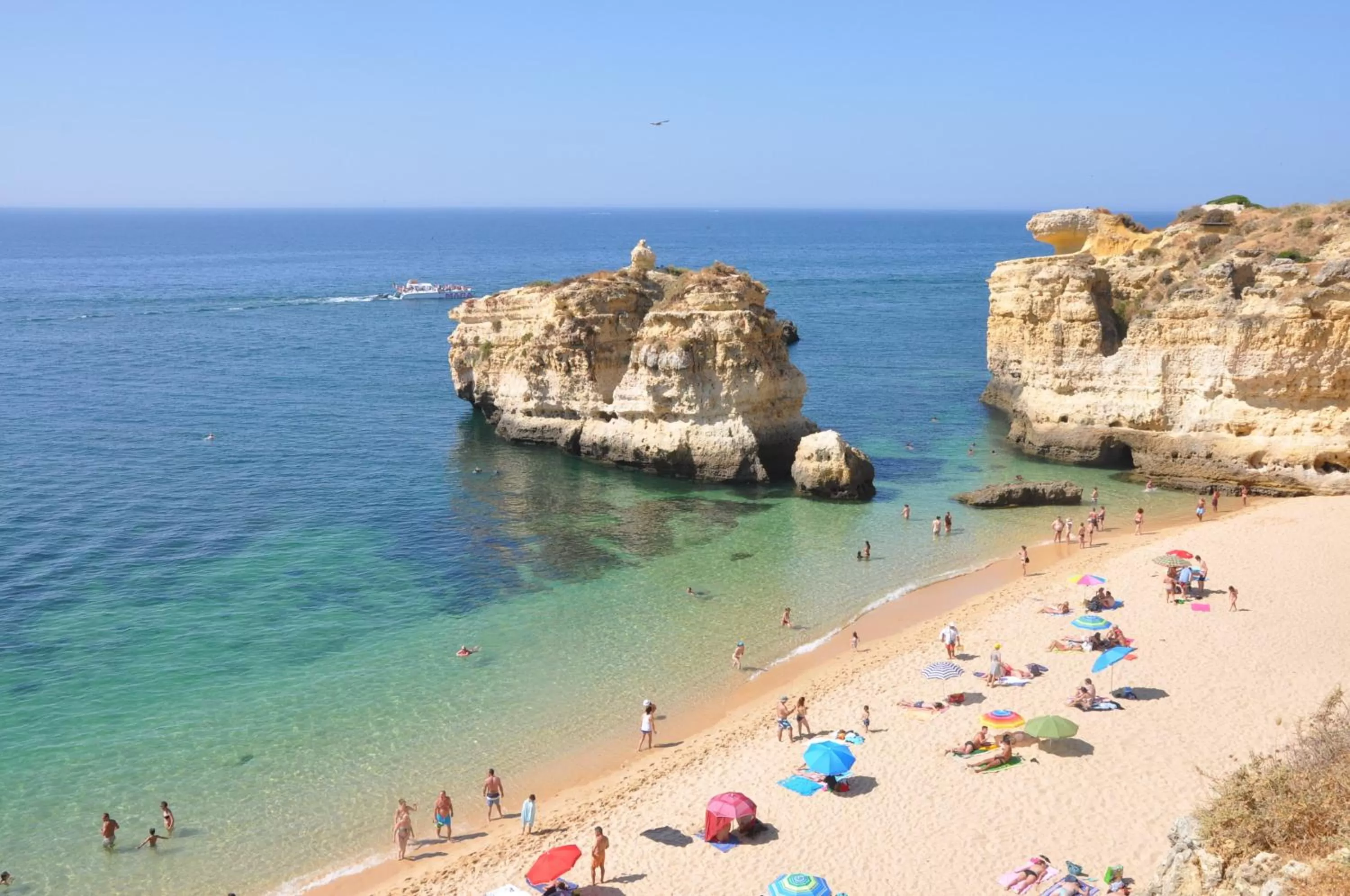 Area and facilities, Beach in Ponta Grande Sao Rafael Resort by Umbral