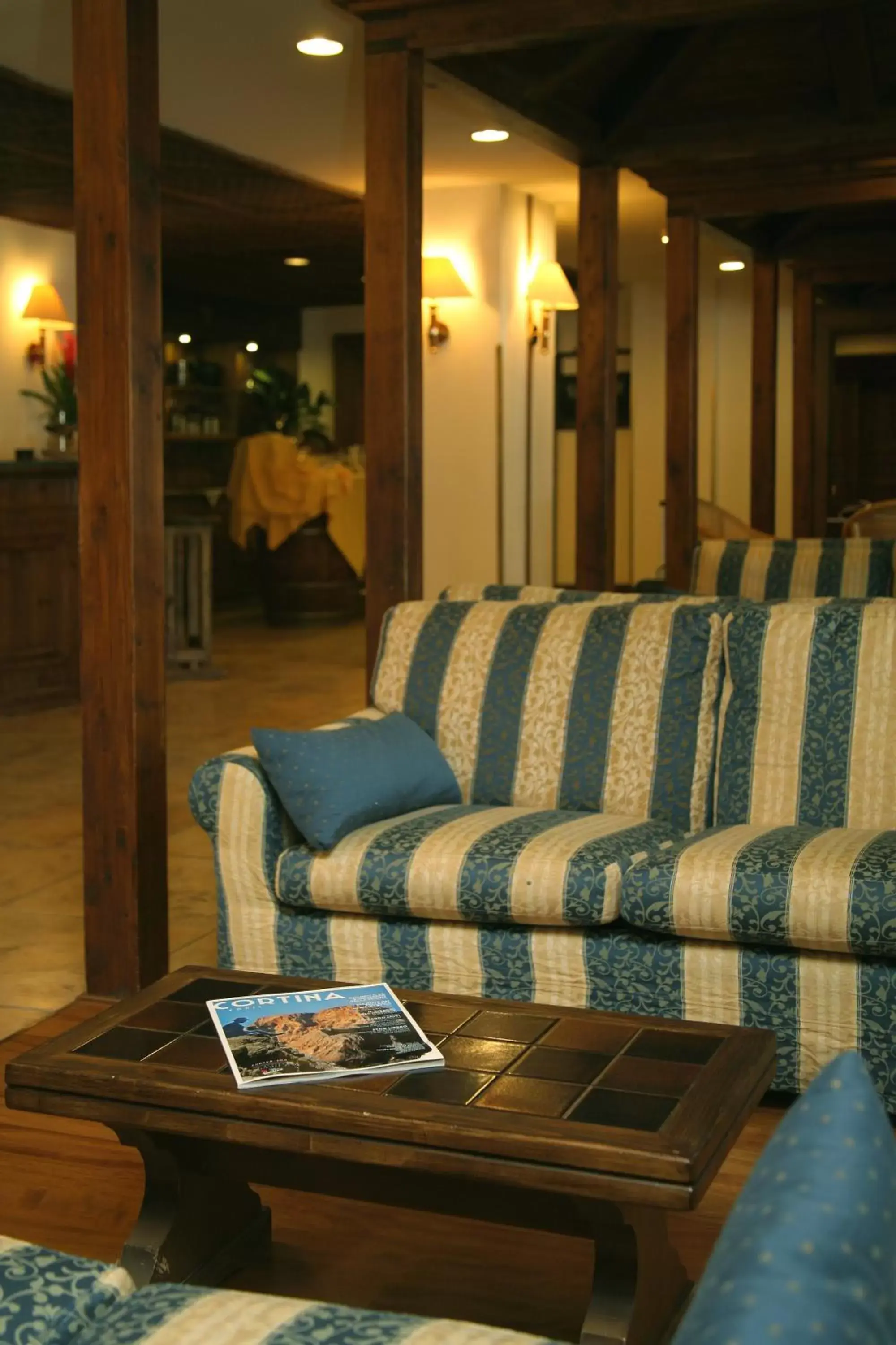 Lobby or reception in Hotel Alaska Cortina