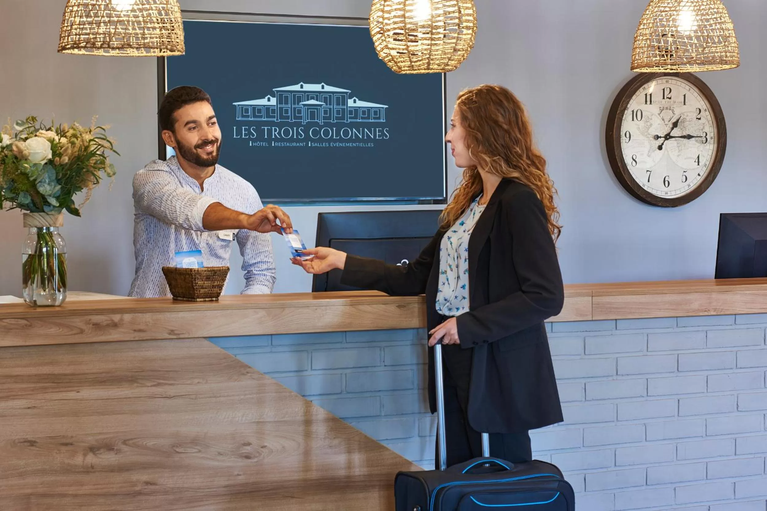 Lobby or reception in Kyriad Sens