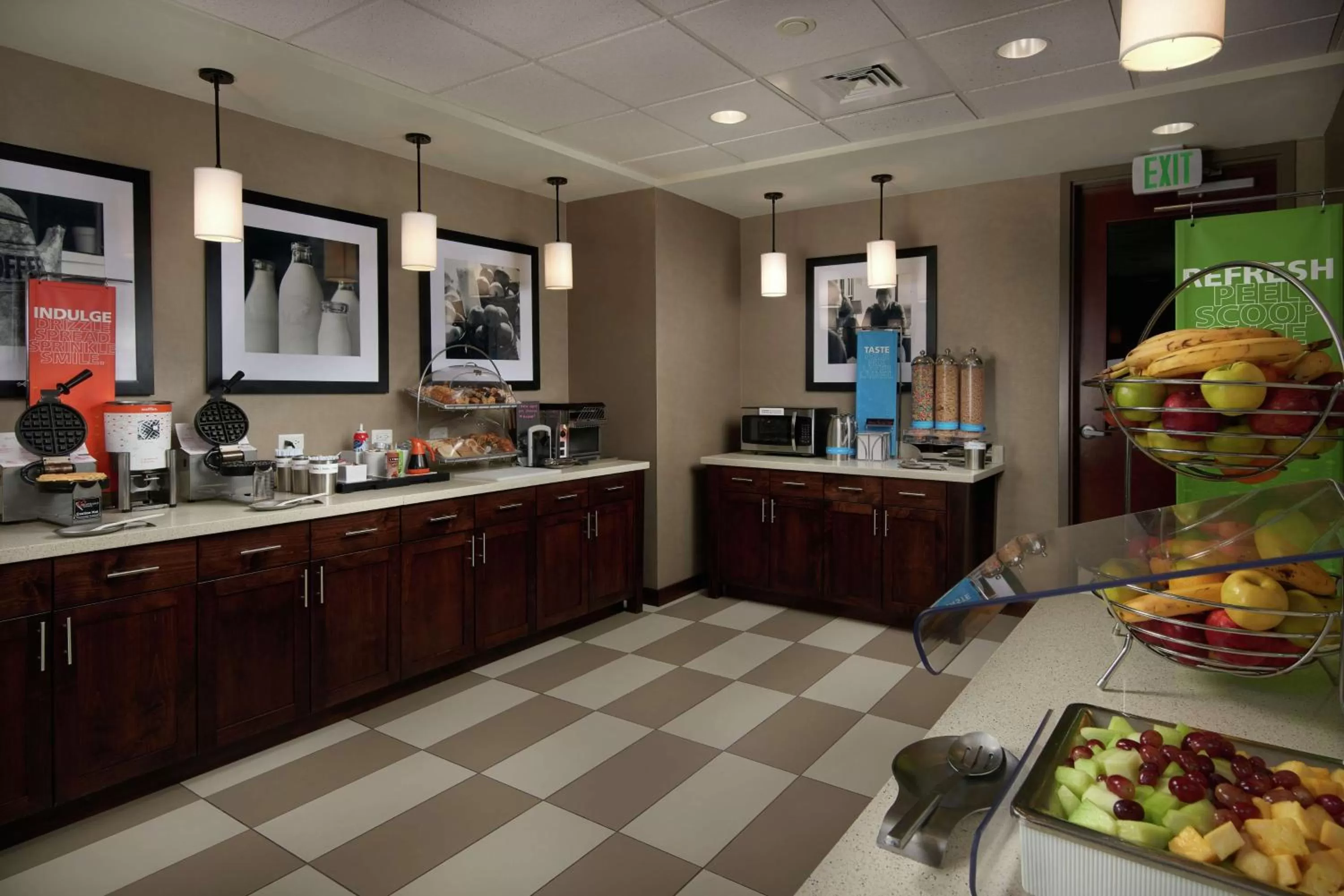 Restaurant/places to eat in Hampton Inn & Suites Portland/Vancouver
