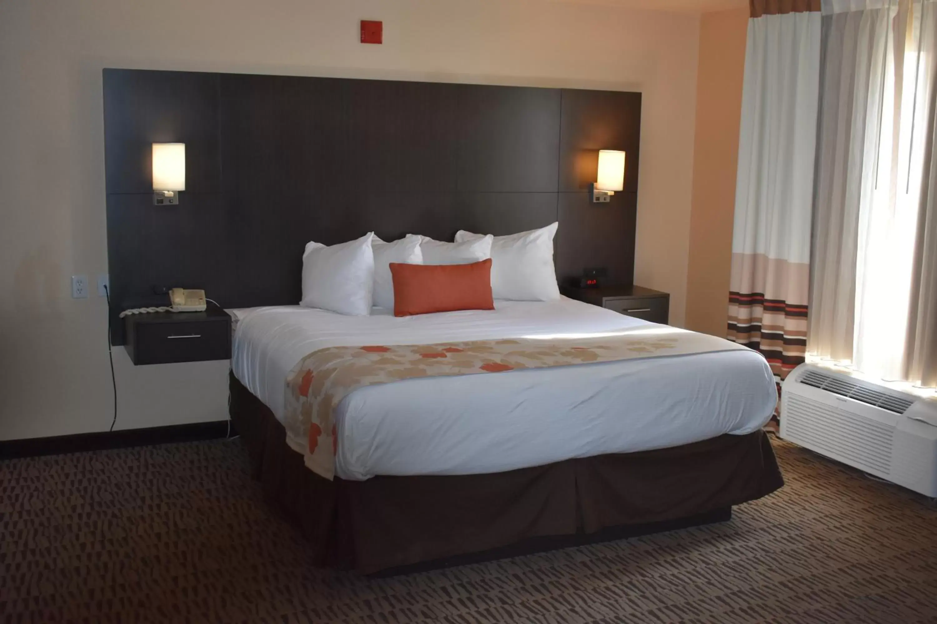 Bed in Hawthorn Suites Las Vegas Bed in Hawthorn Suites Las Vegas