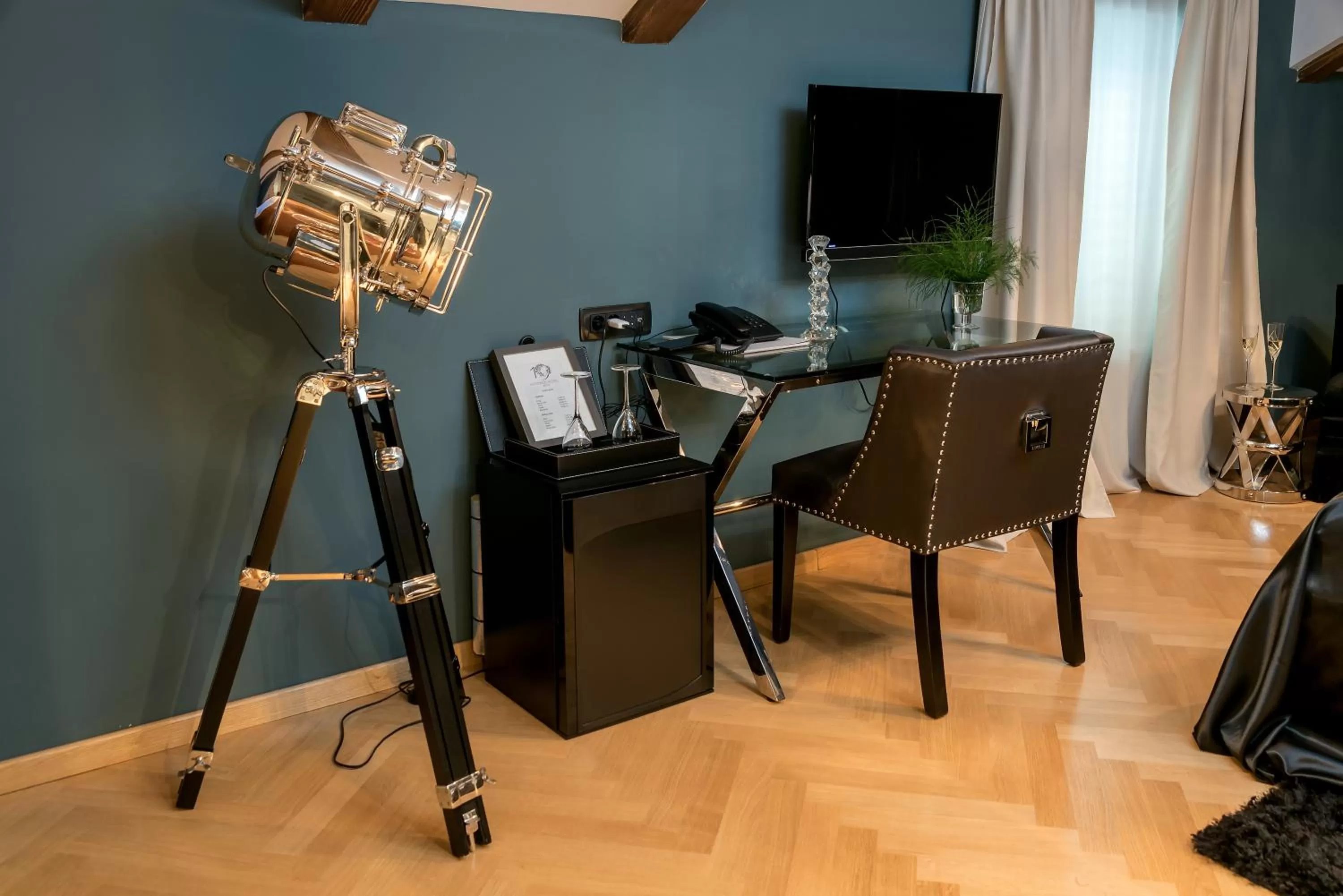 TV and multimedia in Heritage Hotel 19