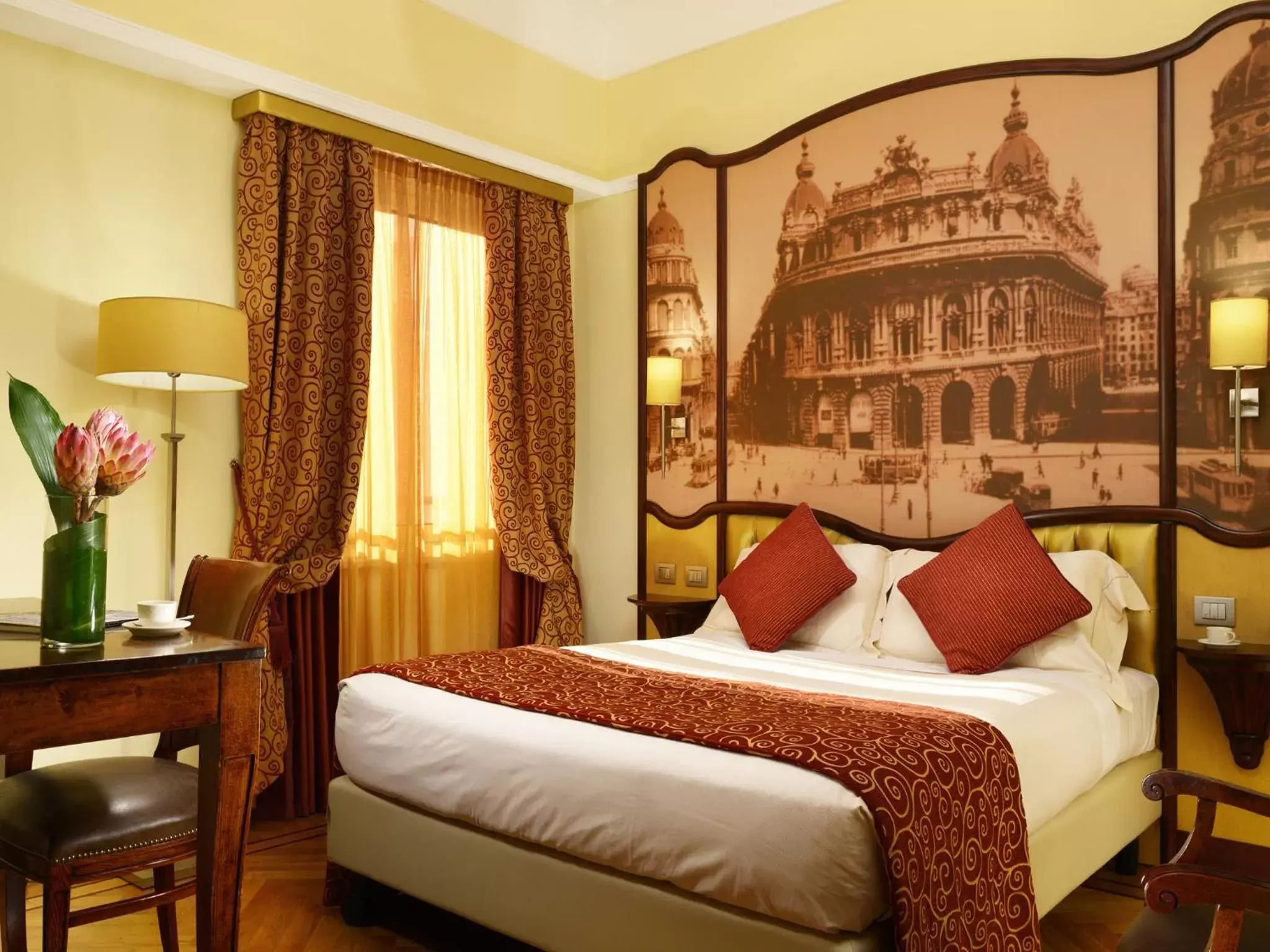 Photo of the whole room, Bed in Grand Hotel Savoia