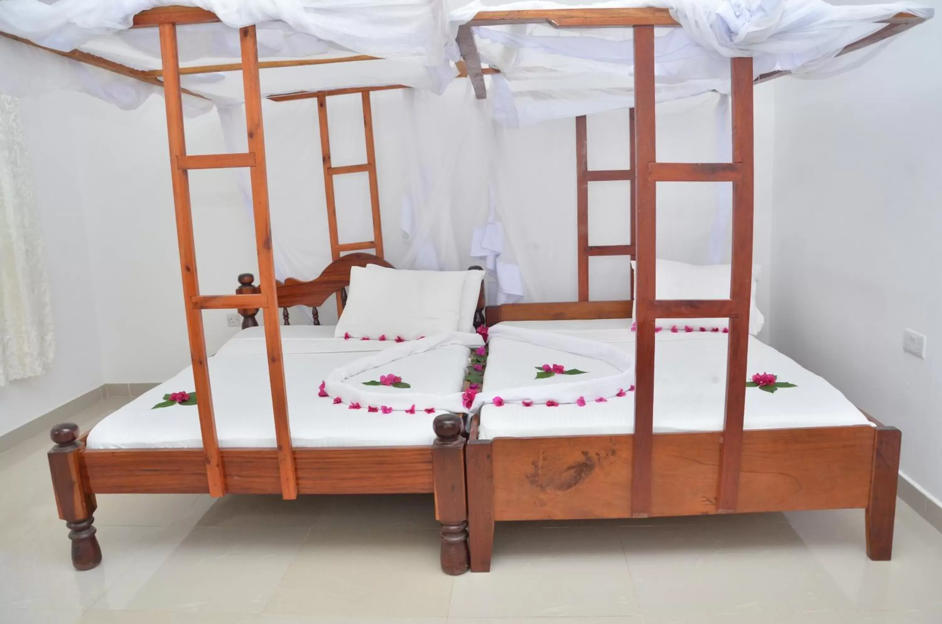 Bed in Bagamoyo Spice Villa