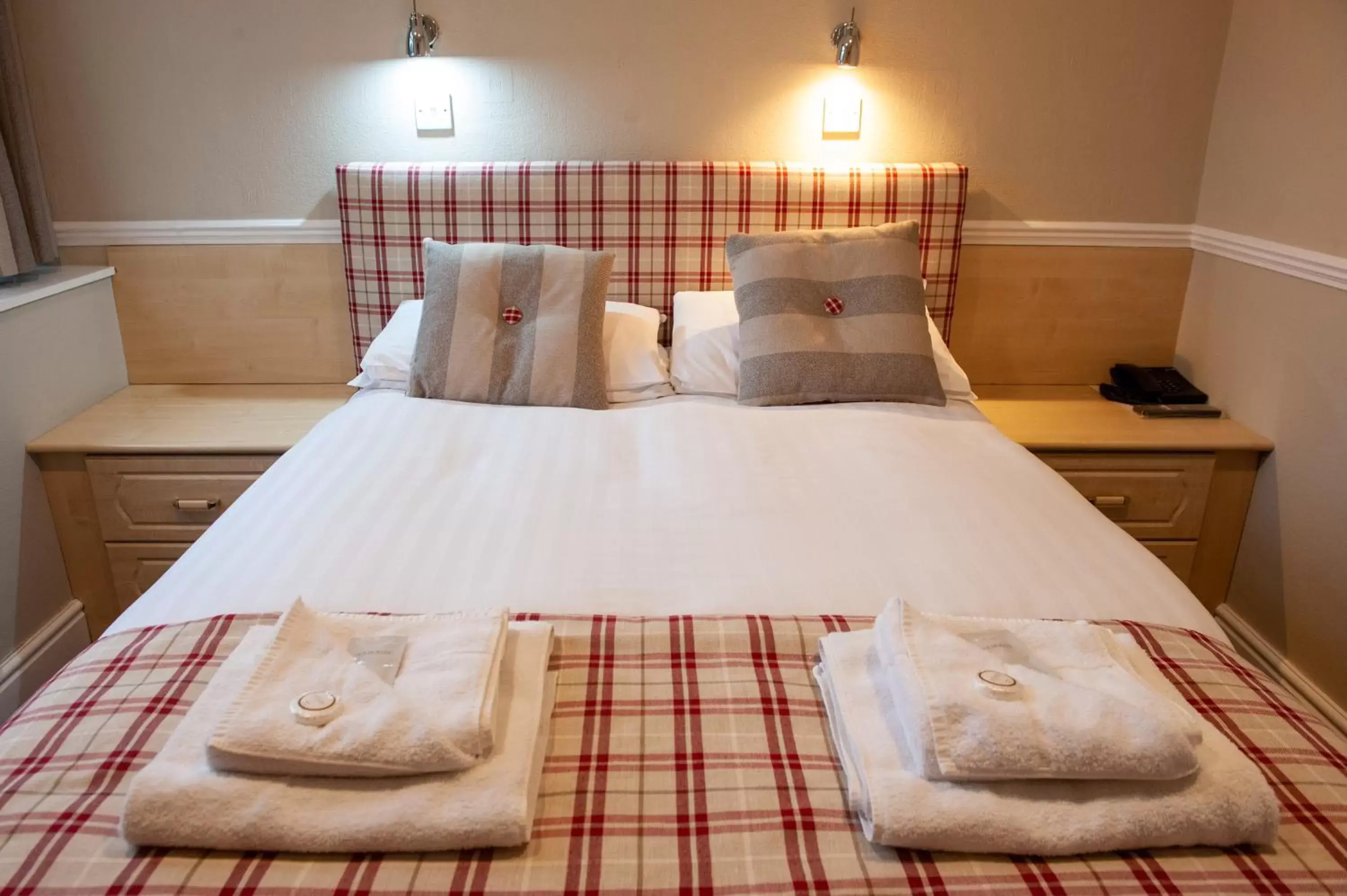 Bed in Osborne Hotel