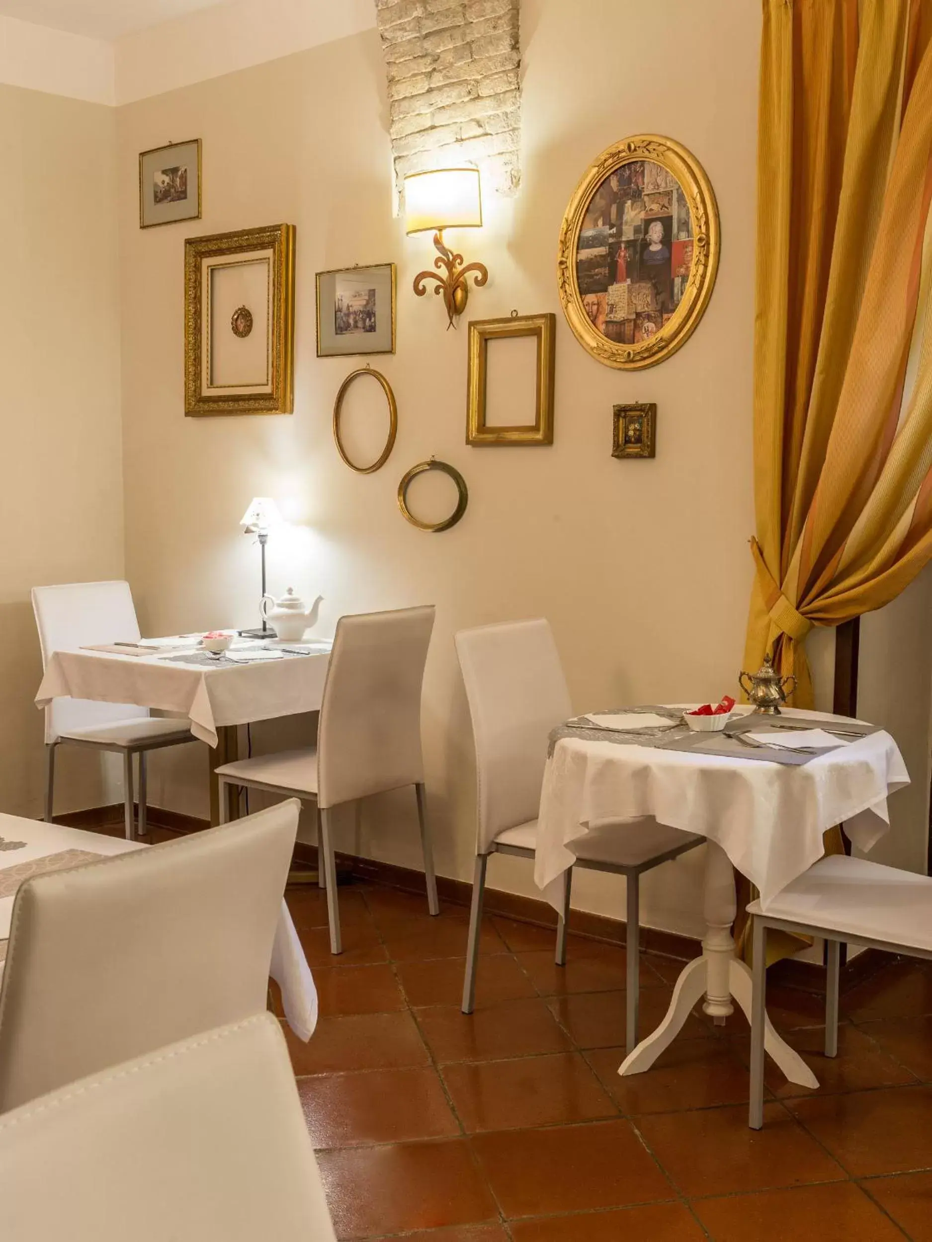 Lounge or bar, Restaurant/Places to Eat in Hotel Lieto Soggiorno