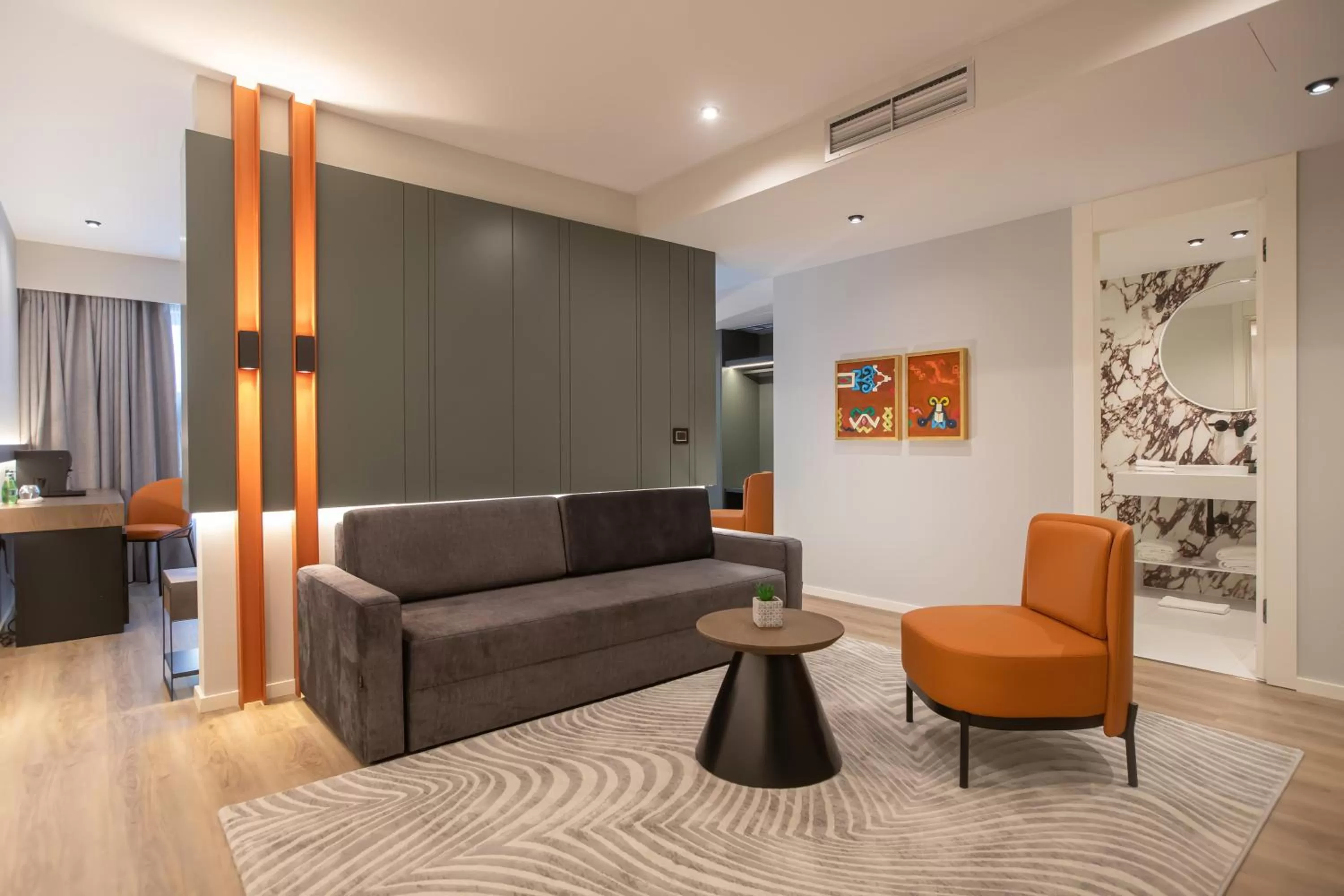 TV and multimedia in Hotel Elisa Tirana, Affiliated by Meliá