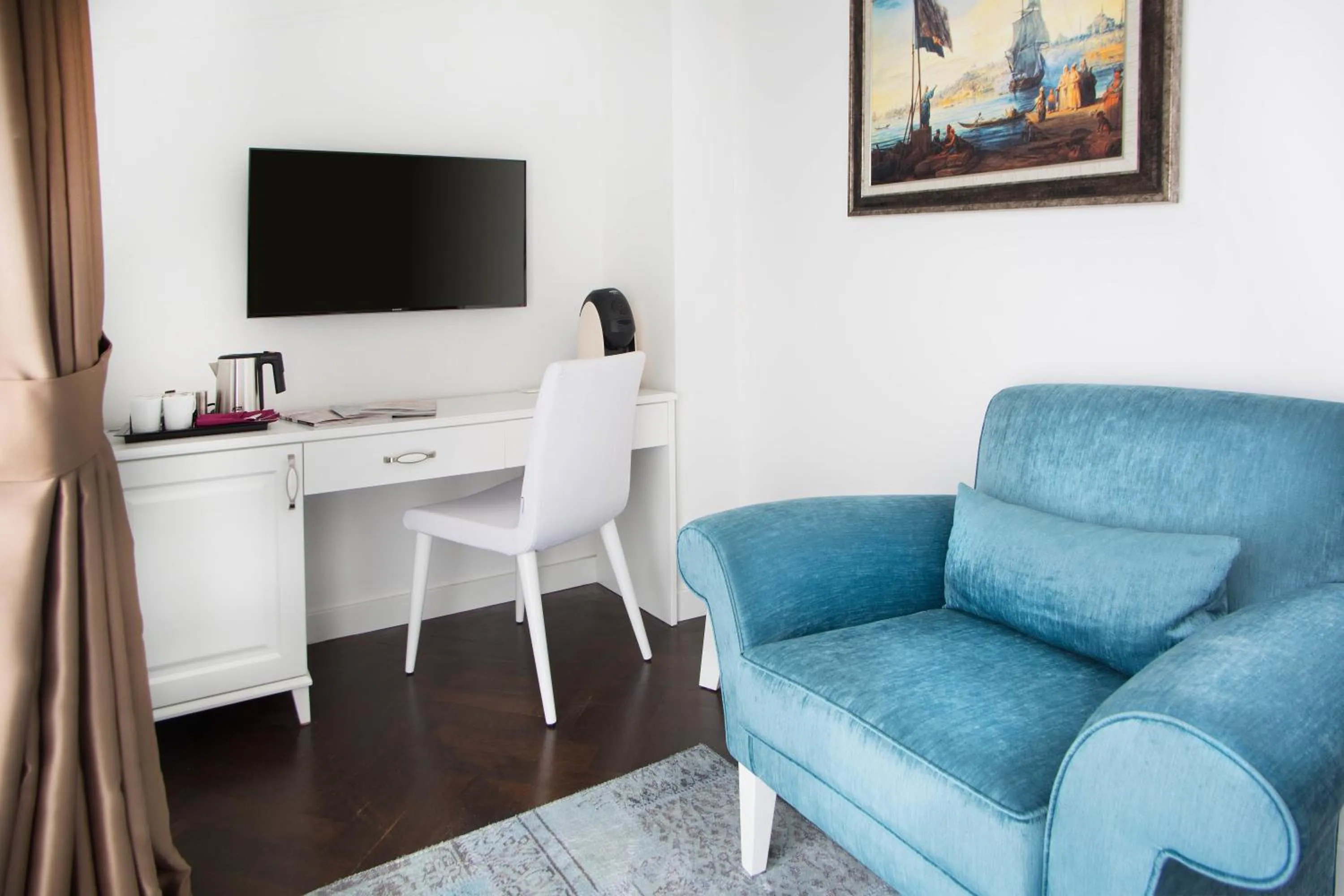 Coffee/tea facilities in Astan Hotel Taksim