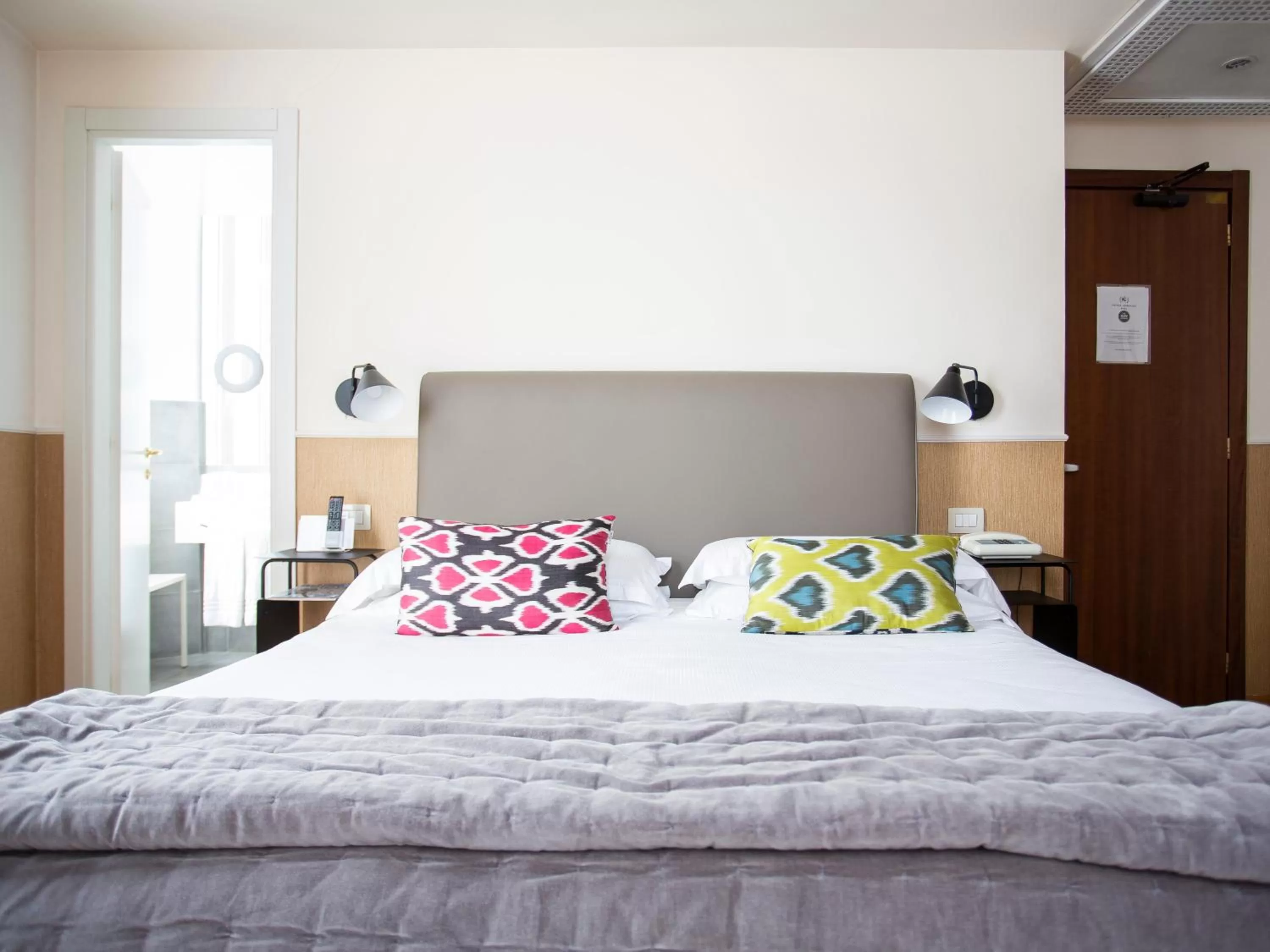 Photo of the whole room in Hotel Adriano