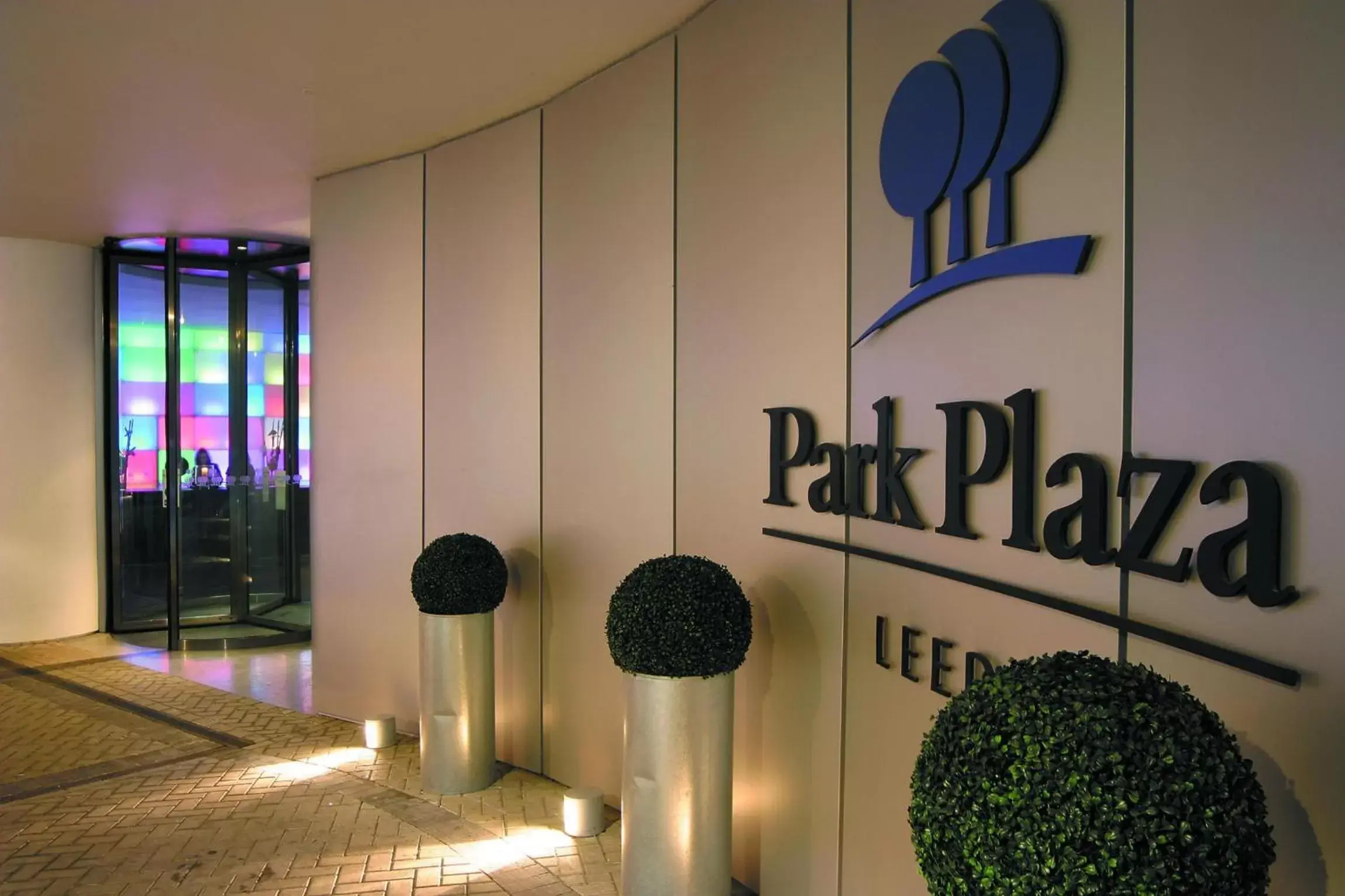 Facade/entrance in Park Plaza Leeds