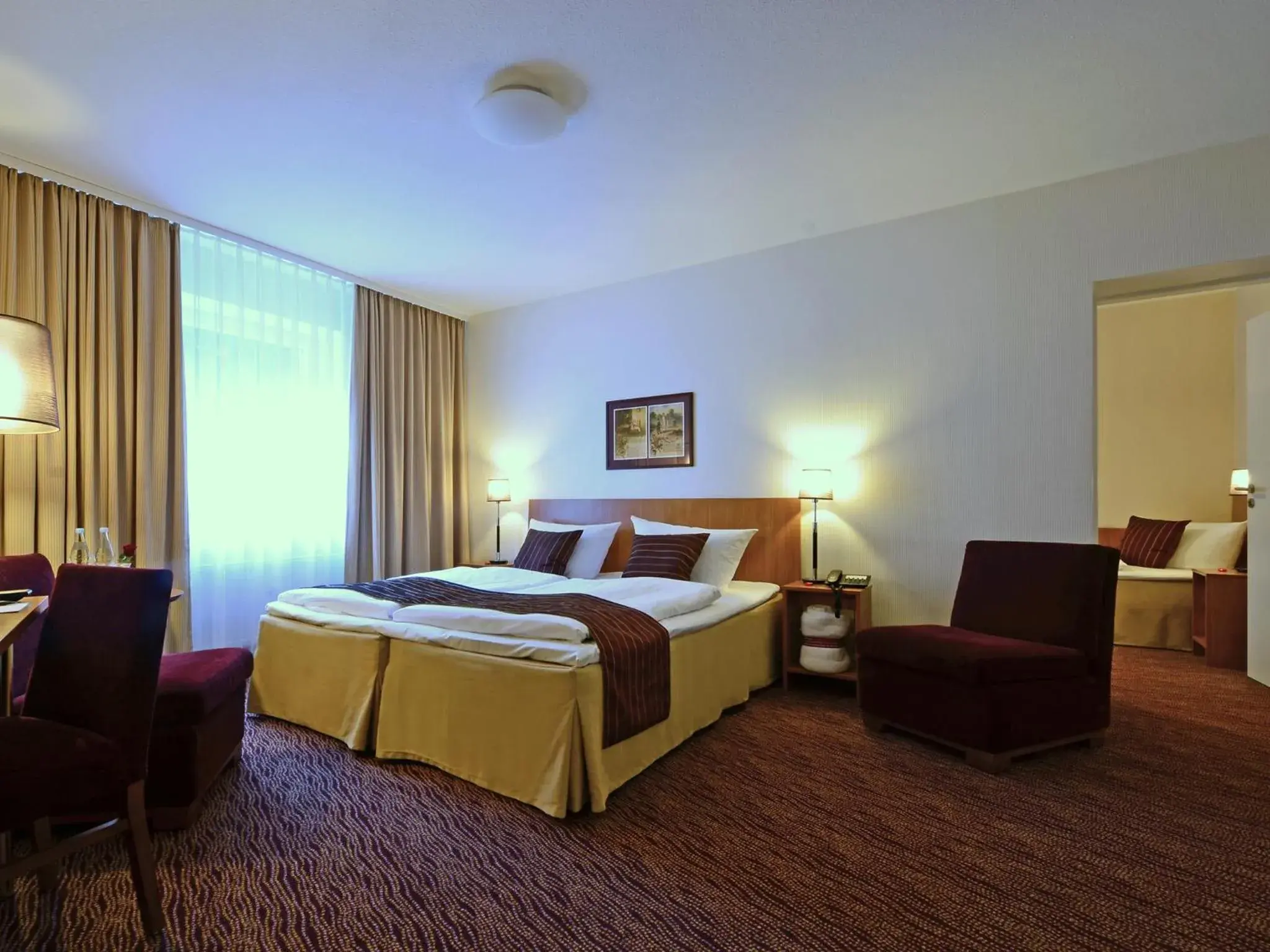 Bedroom, Bed in Comfort Hotel tom Kyle Bedroom, Bed in Comfort Hotel tom Kyle