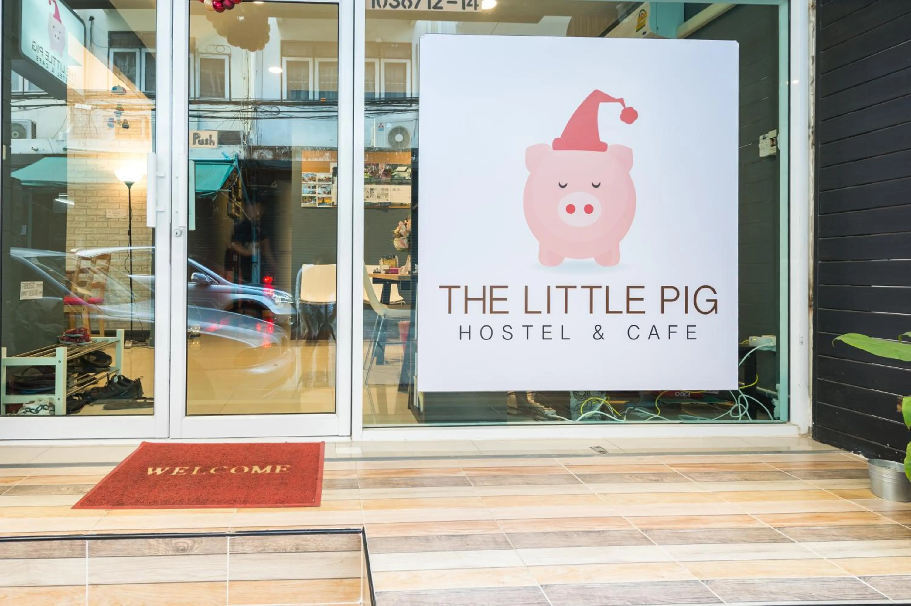 Facade/entrance in The Little Pig Sukhumvit