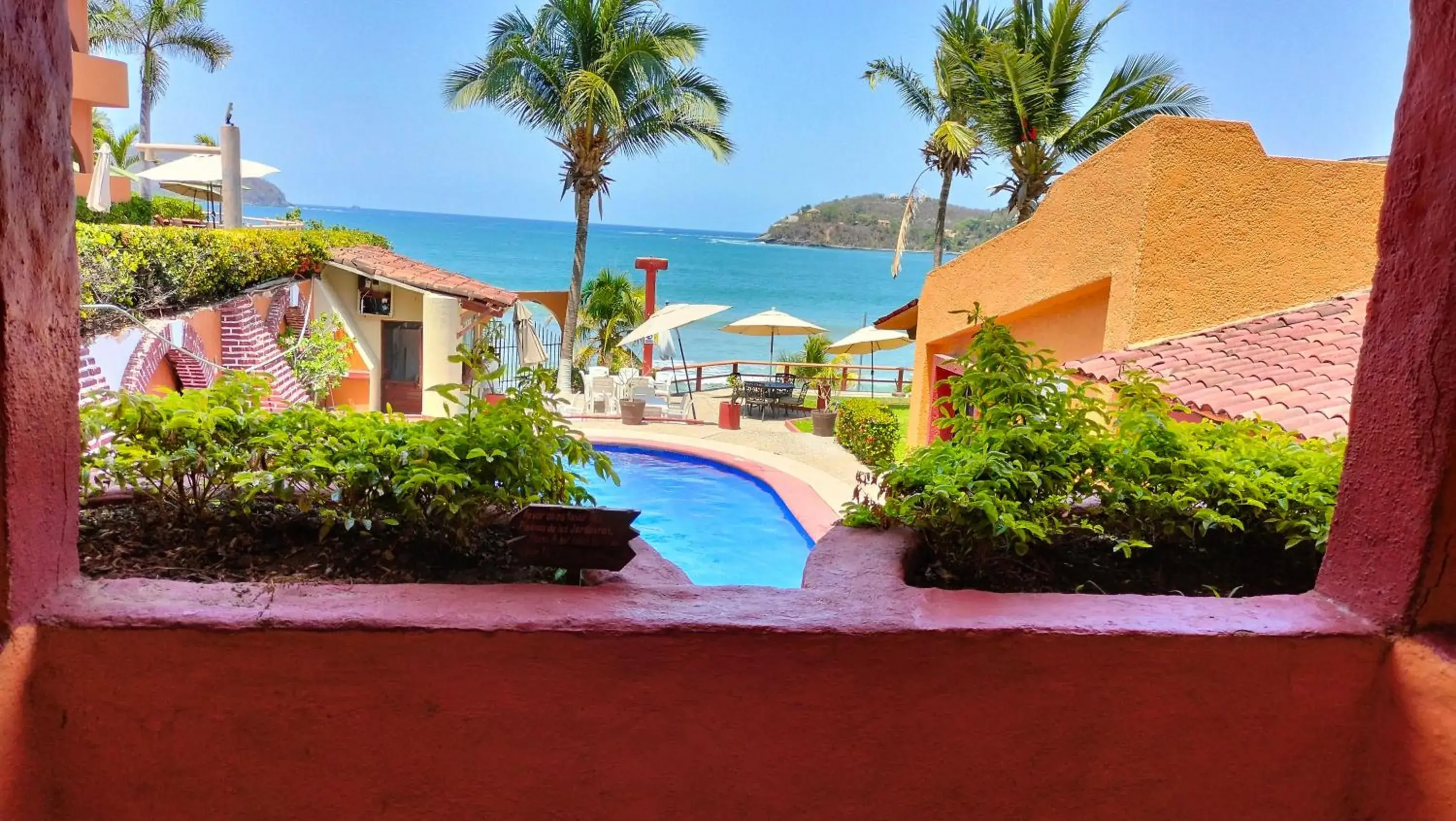 Sea view, Pool View in Villas Miramar