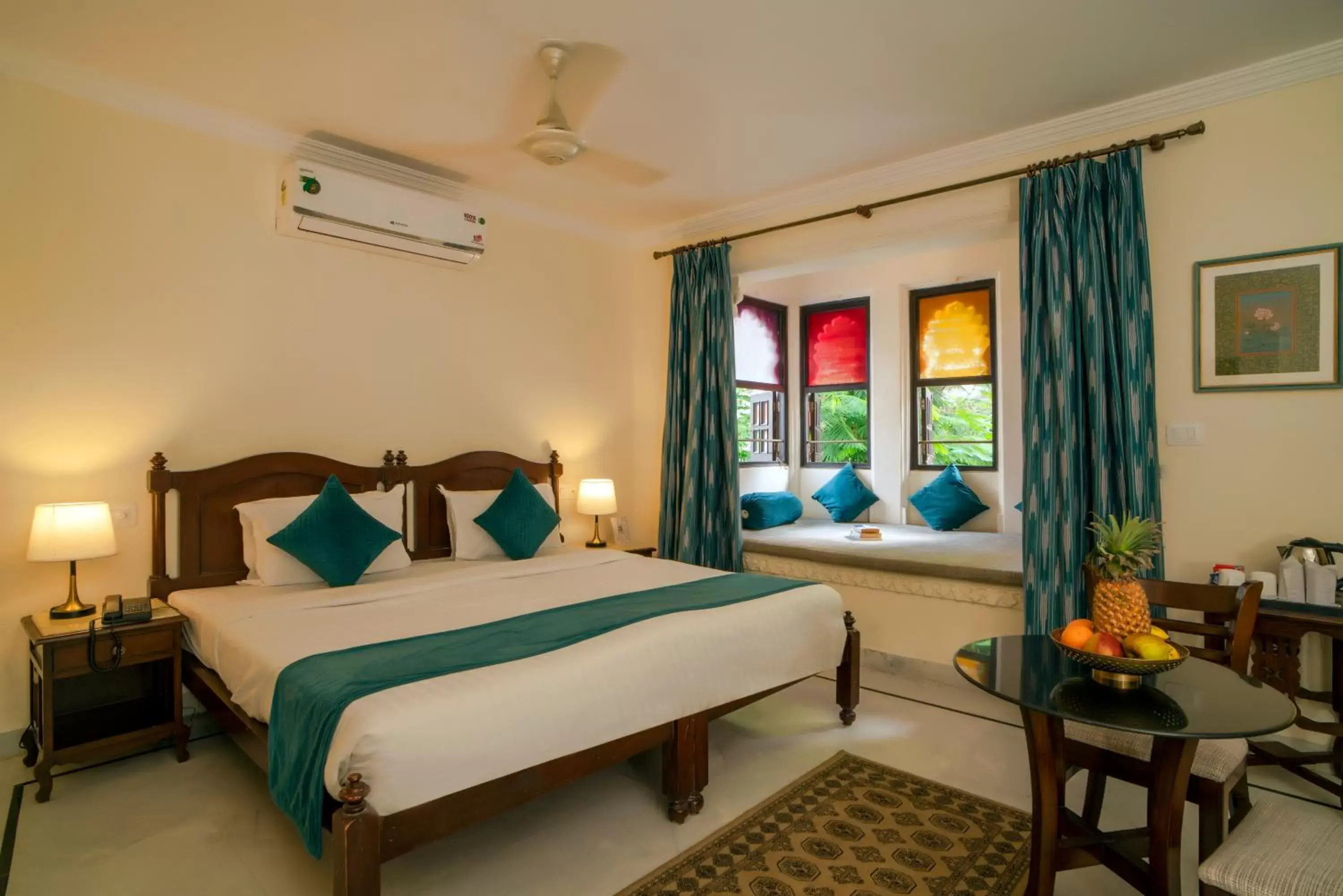 Photo of the whole room, Bed in Swaroop Vilas - Lake Facing Boutique Hotel