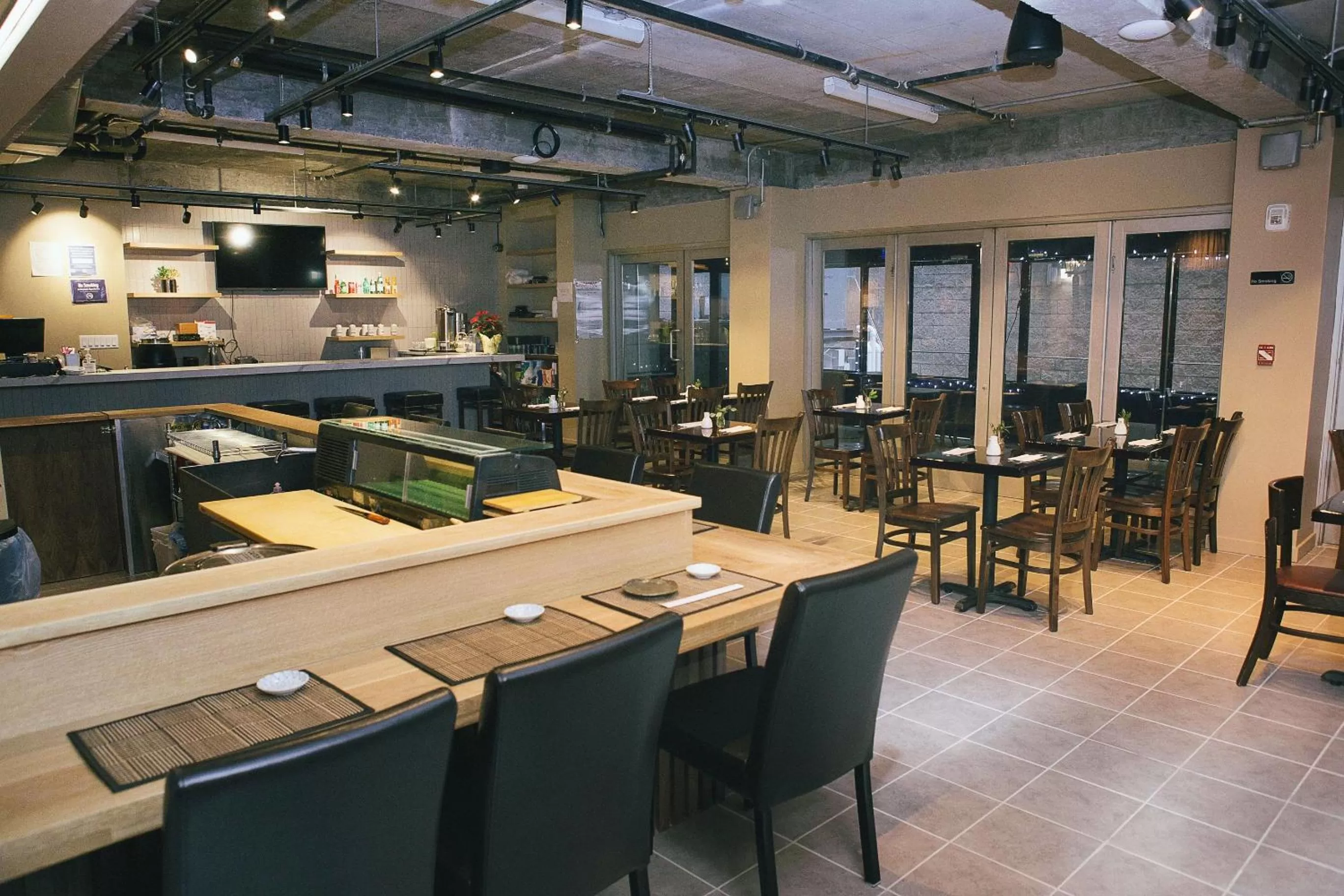 Restaurant/places to eat in Henn na Hotel New York