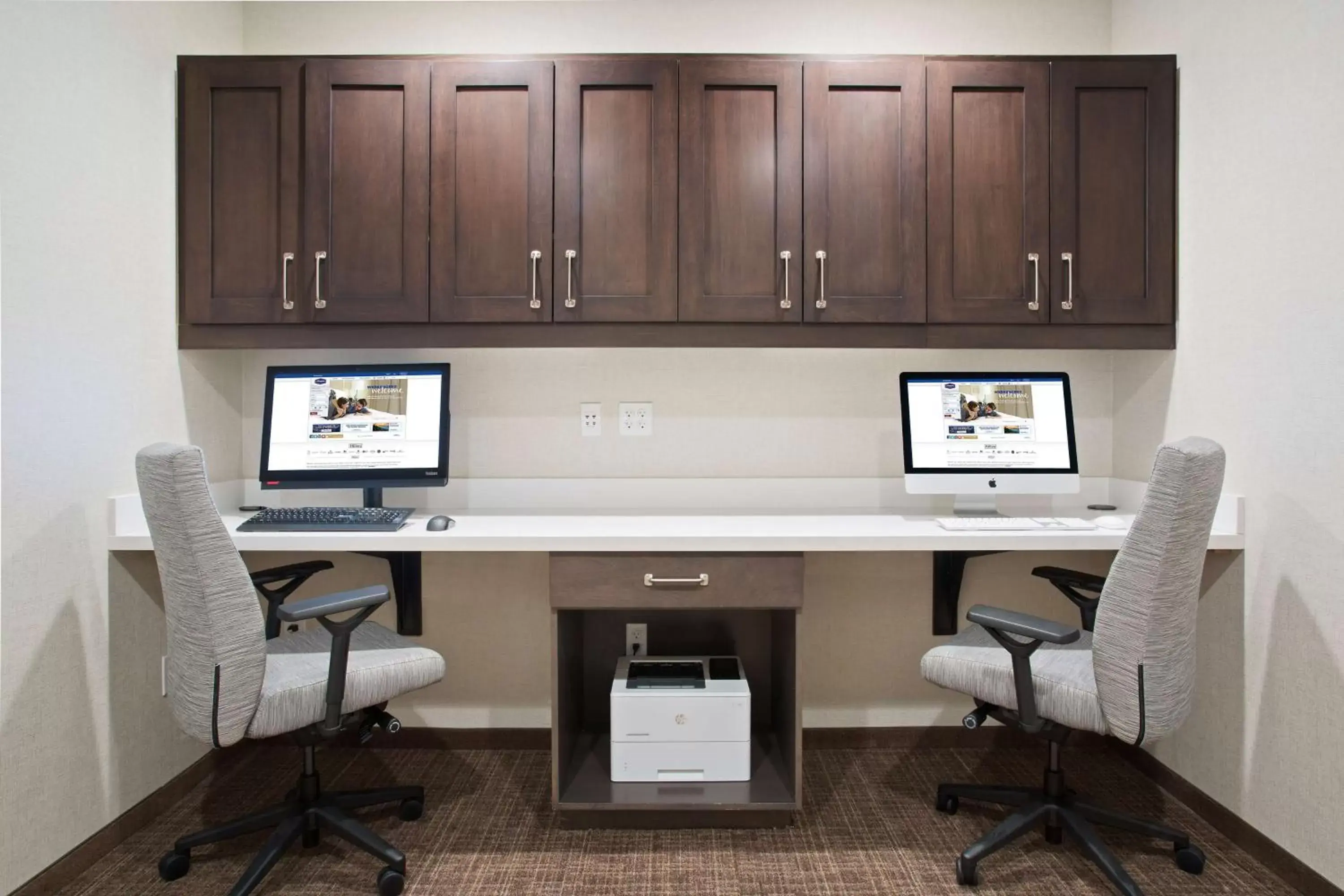Business facilities, Business Area/Conference Room in Hampton Inn & Suites- Seattle Woodinville Wa