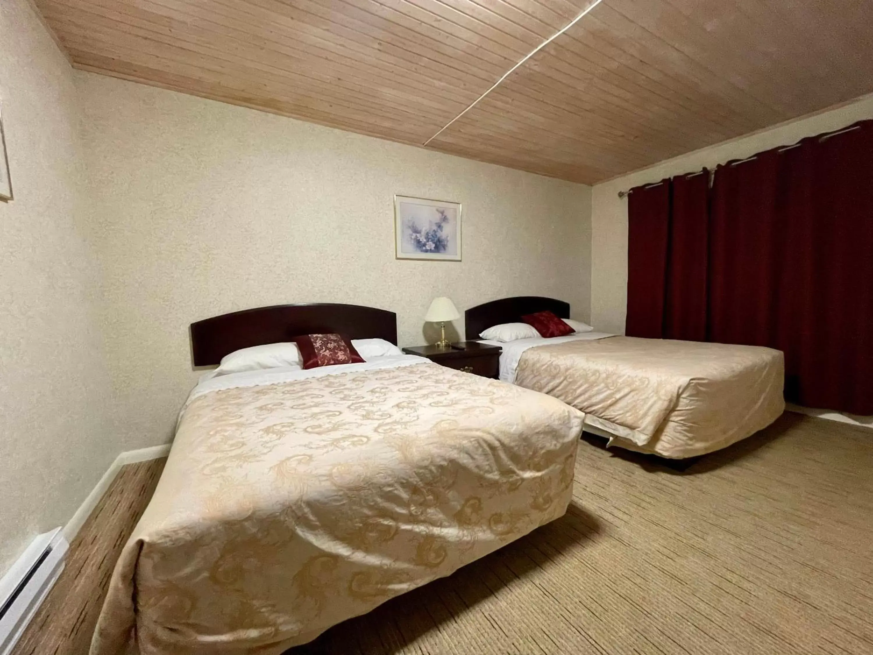 Bed in Valhalla Inn