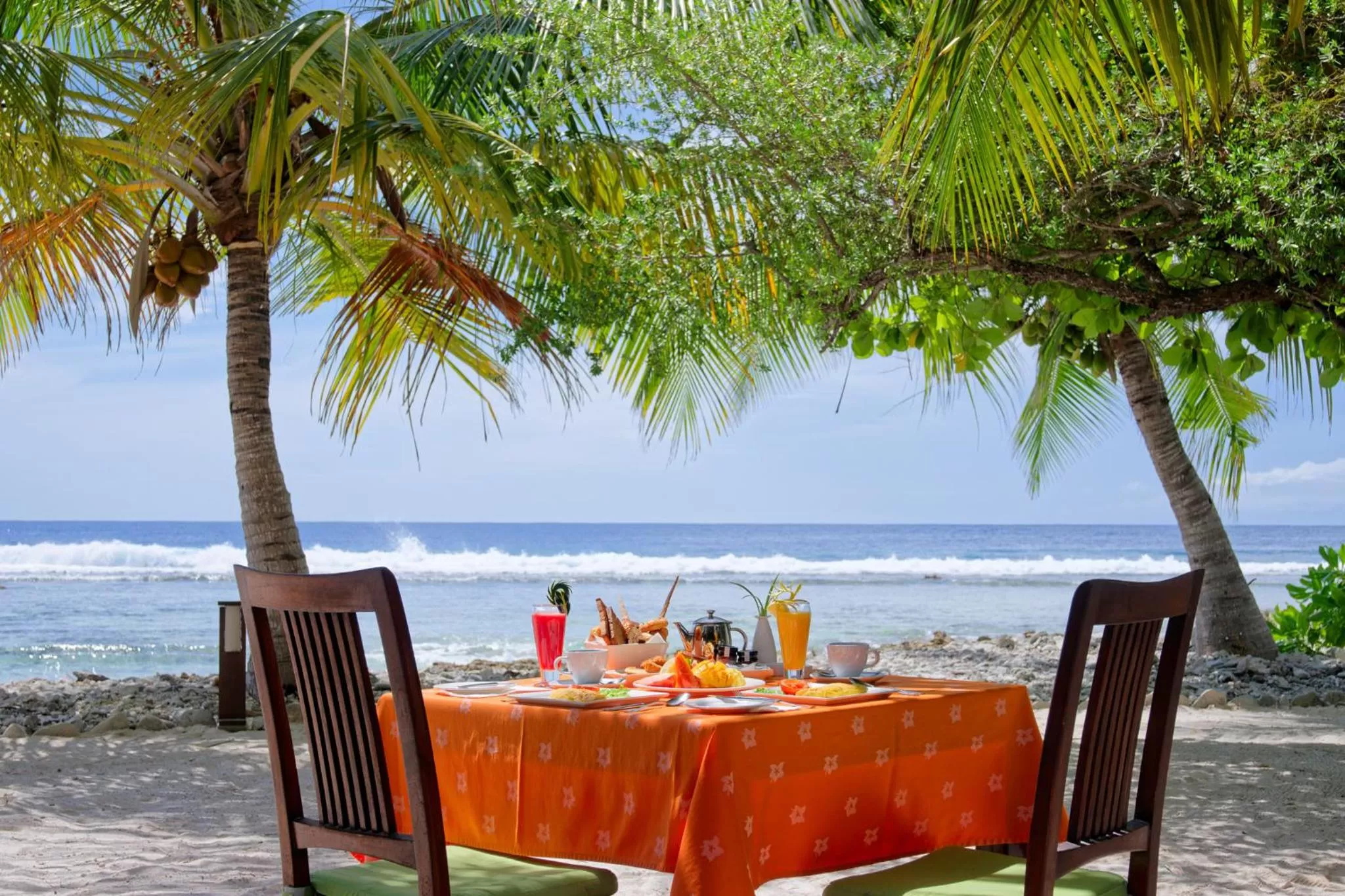 Restaurant/places to eat in Canareef Resort Maldives