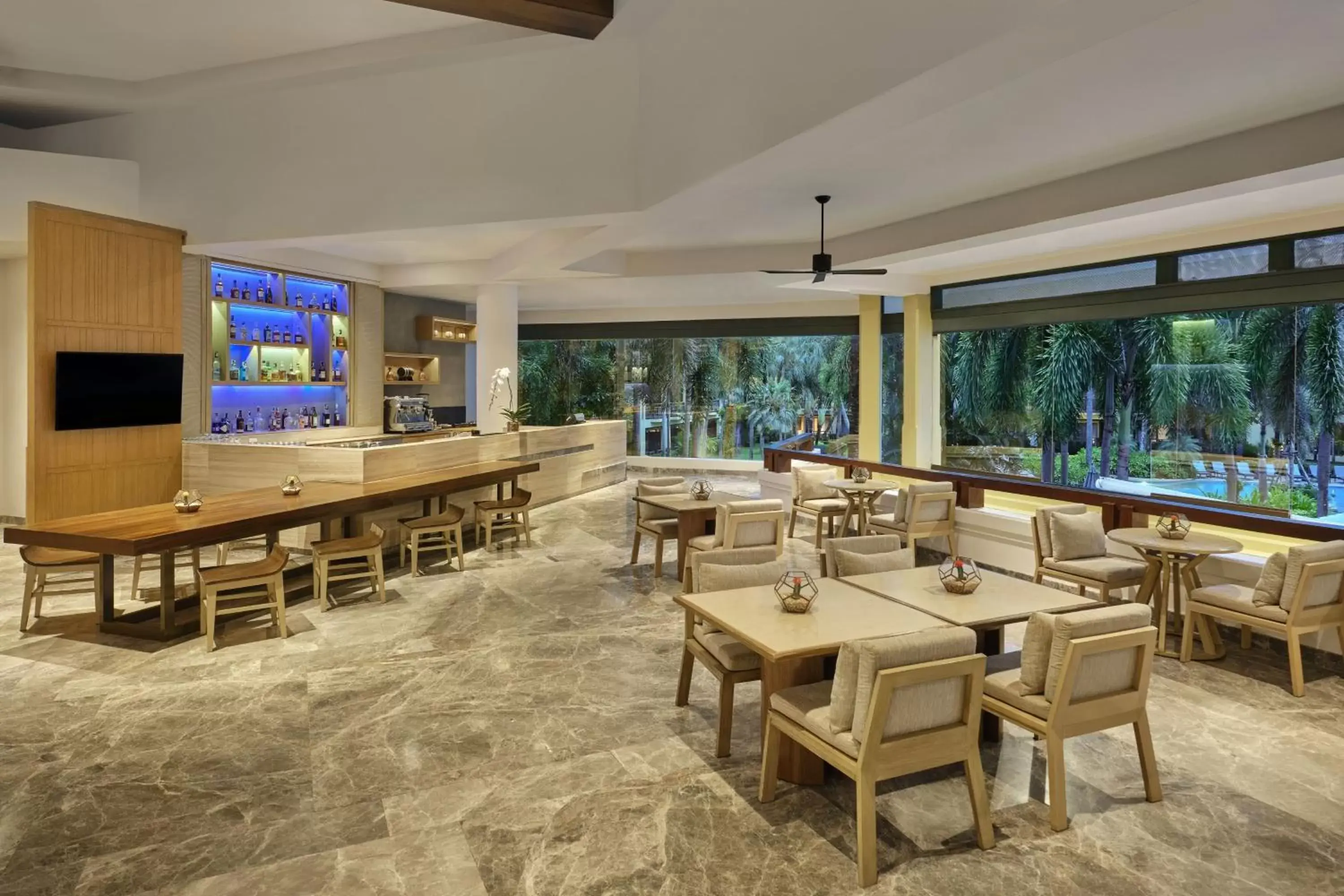 Lobby or reception, Restaurant/Places to Eat in Phuket Marriott Resort & Spa, Merlin Beach