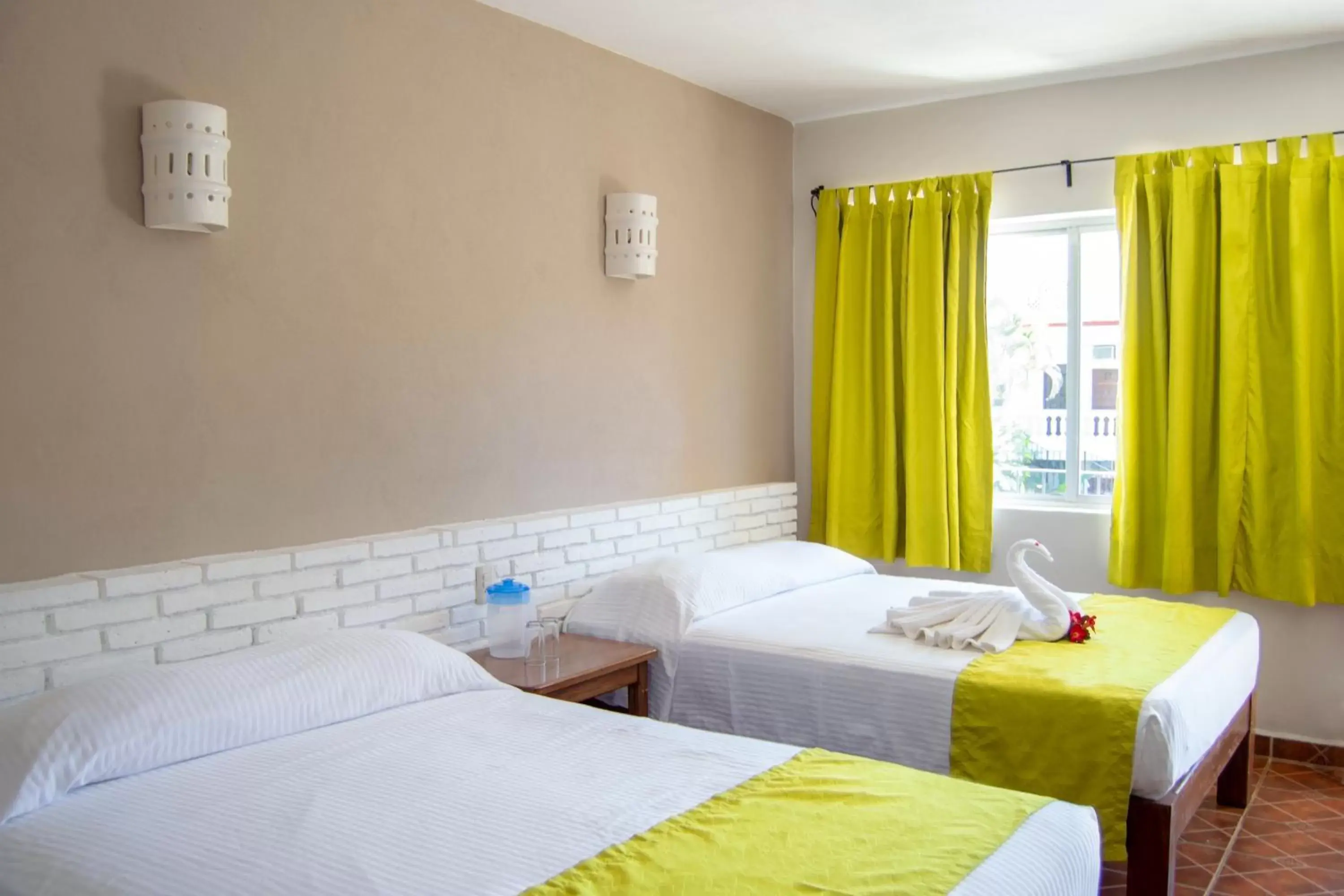 Bedroom, Bed in Hotel Hacienda Vallarta - Playa Las Glorias