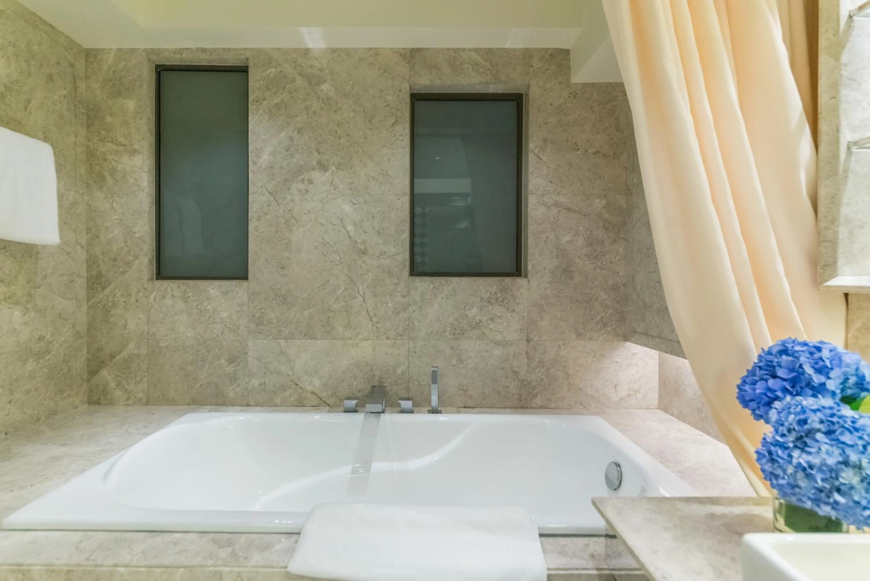 Bathroom in Hotel Pravo Hong Kong