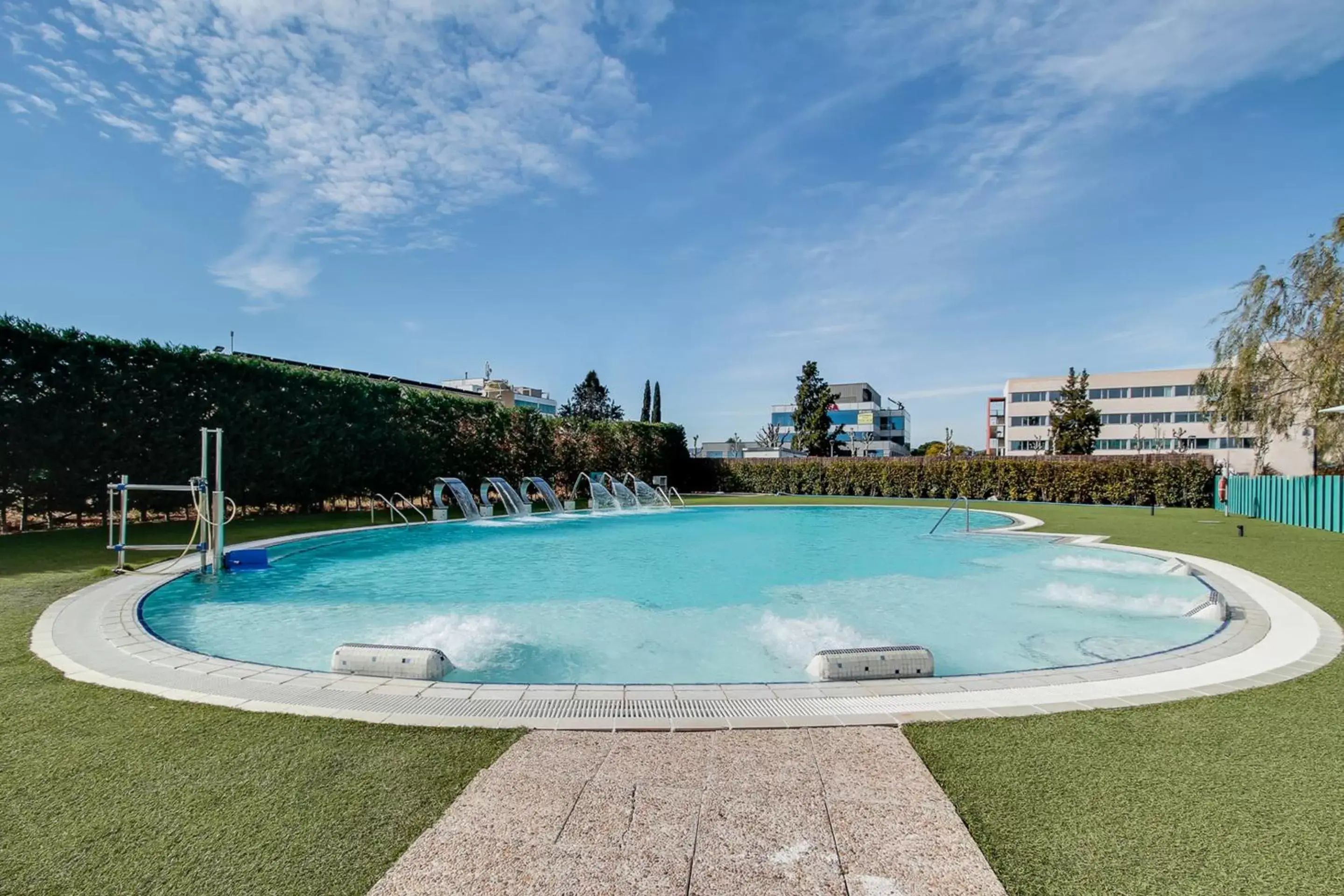 Swimming Pool in BAH Barcelona Airport Hotel