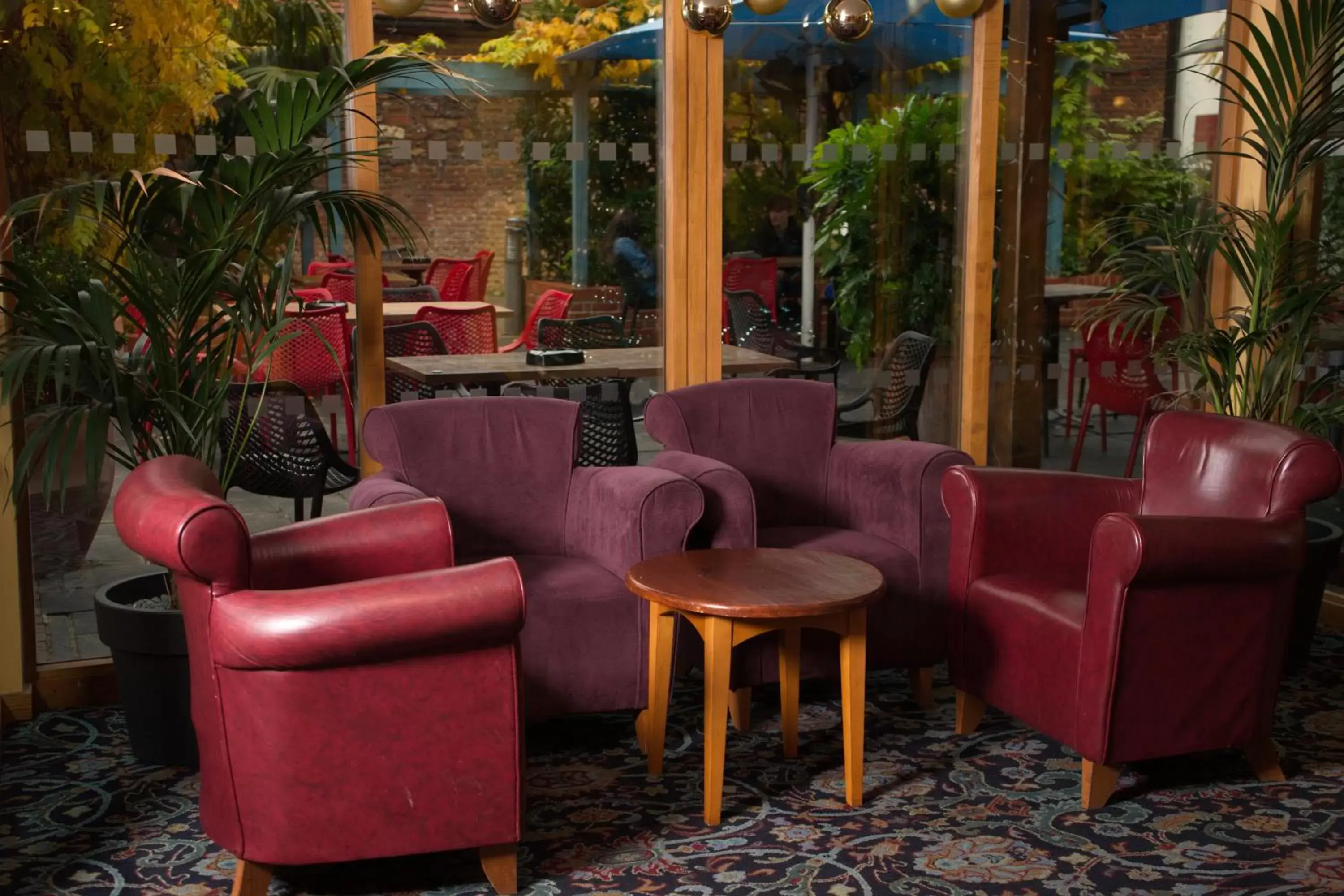 Lobby or reception in The Catherine Wheel Wetherspoon Hotel