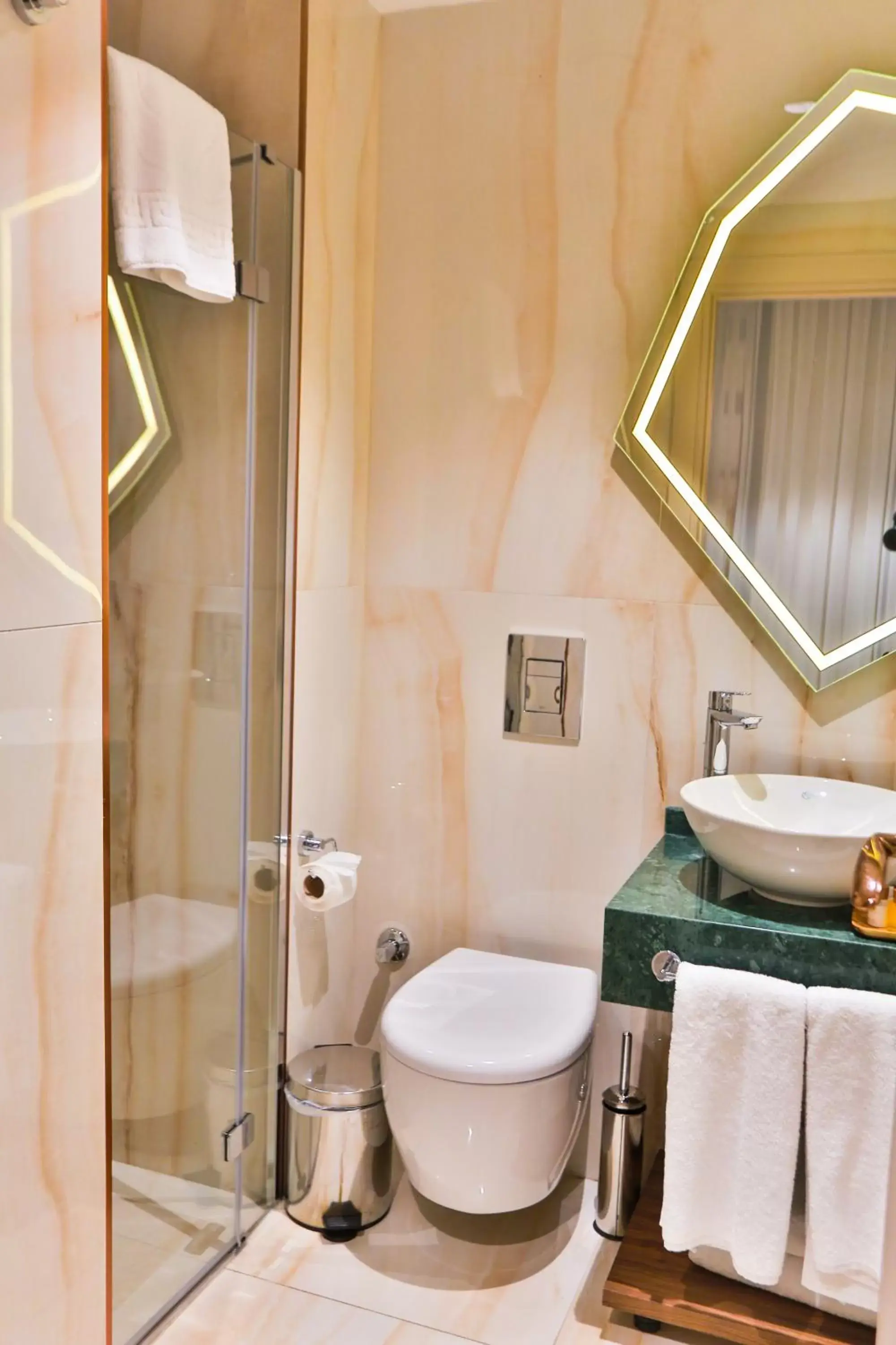 Shower, Bathroom in Danis Hotel Istanbul Old City