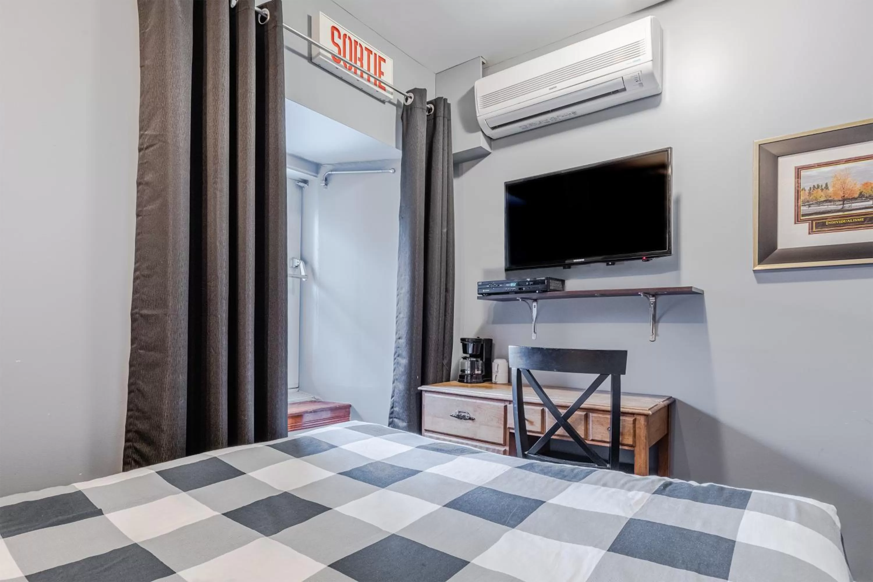 Bed in Hotel Maison du Général