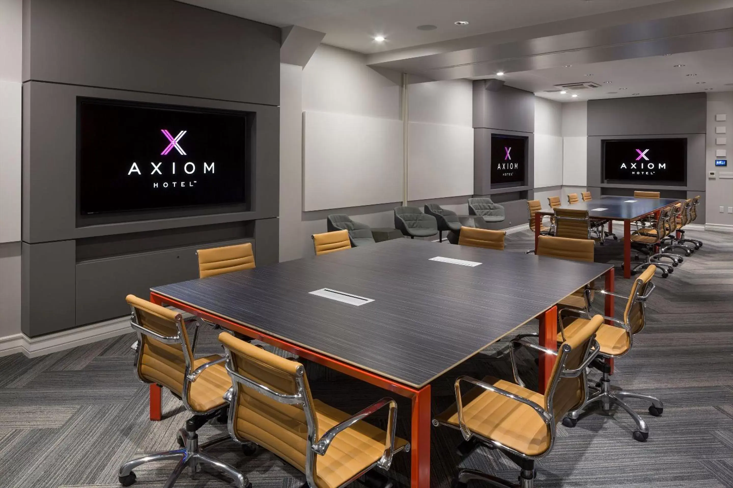 Meeting/conference room, Business Area/Conference Room in Axiom Hotel