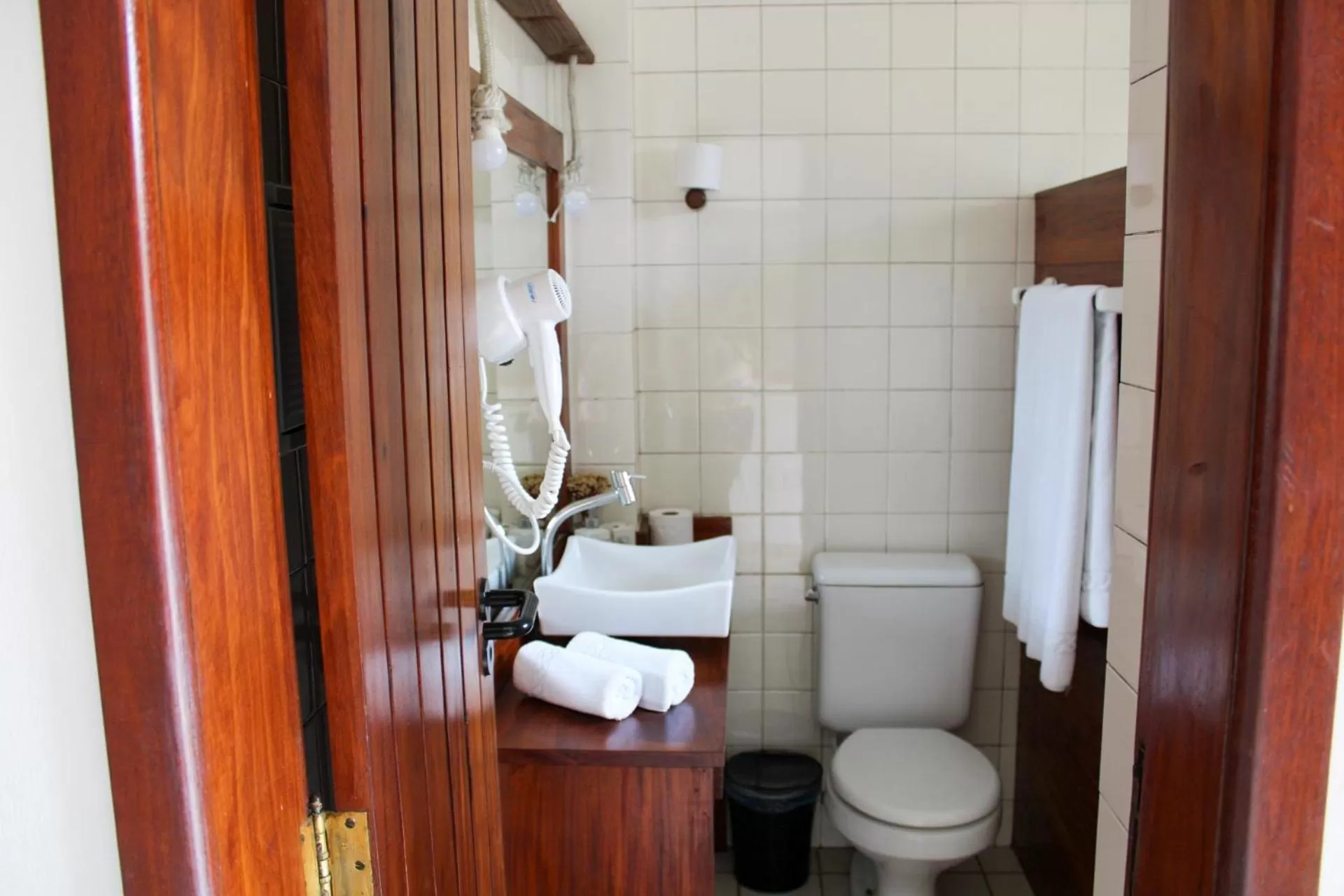 Family Room with Sea View in Pousada dos Hibiscus