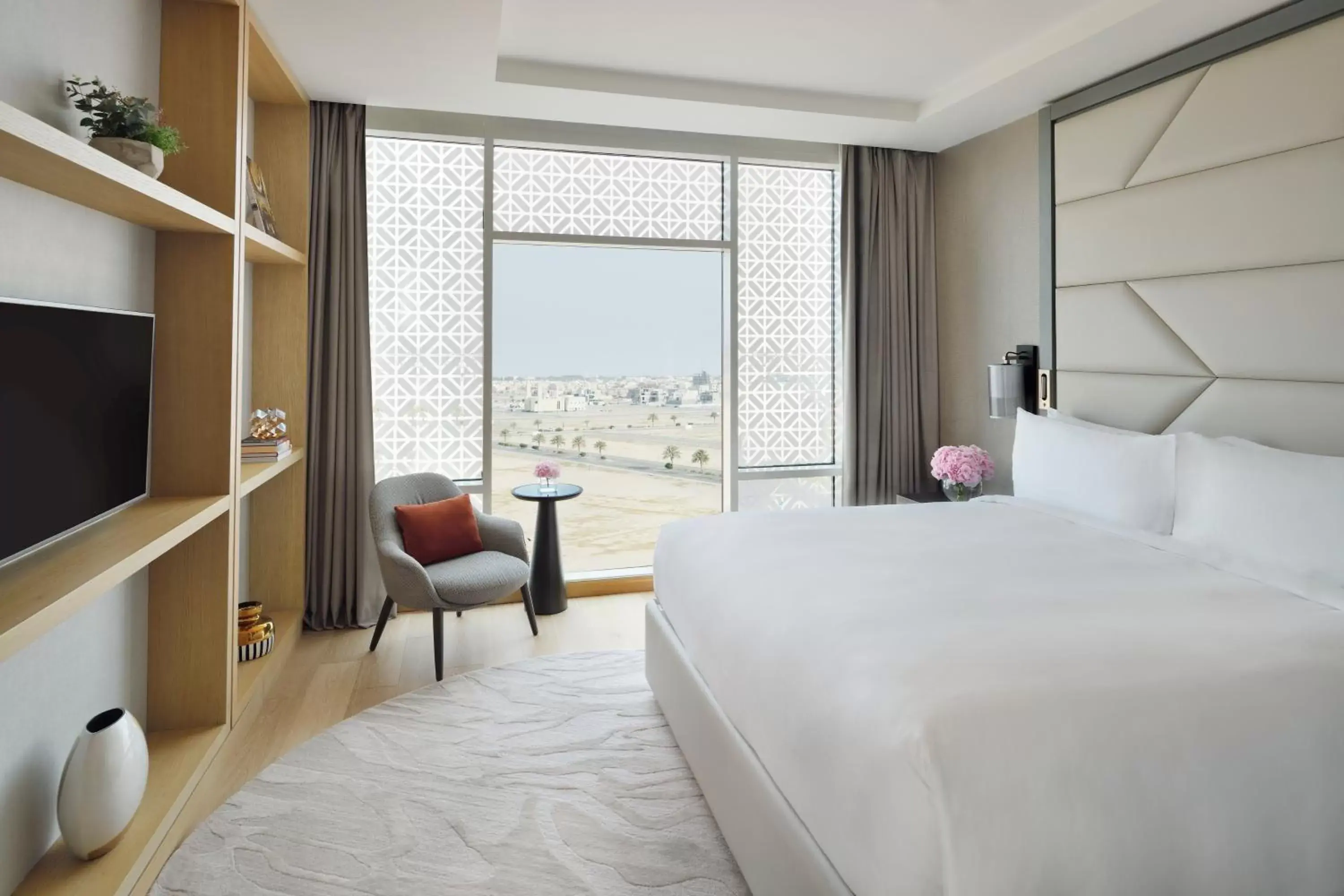 Photo of the whole room, Bed in Crowne Plaza - Jeddah Al Salam by IHG Photo of the whole room, Bed in Crowne Plaza - Jeddah Al Salam by IHG
