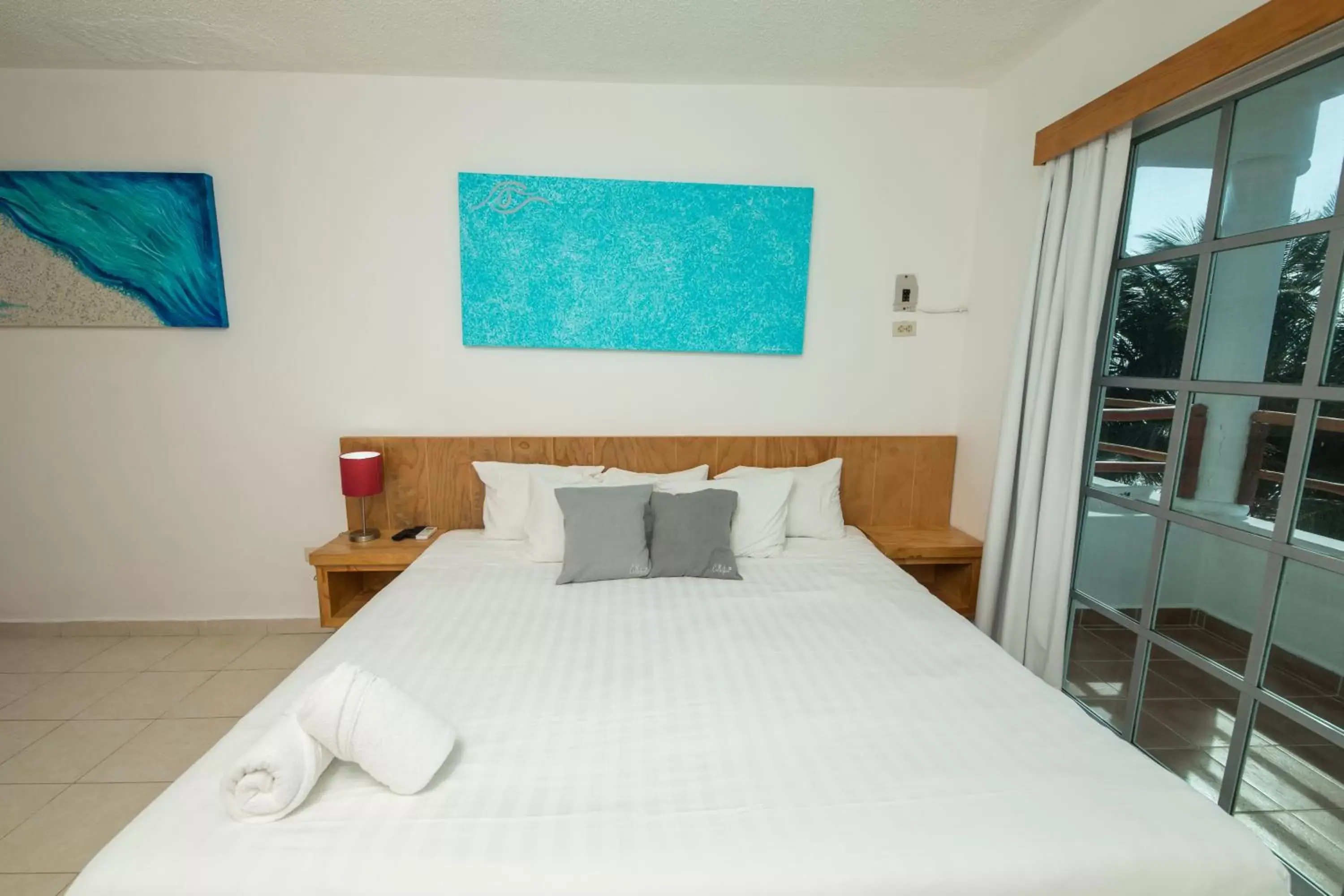 Bed in HOTEL & BEACH CLUB OJO DE AGUA