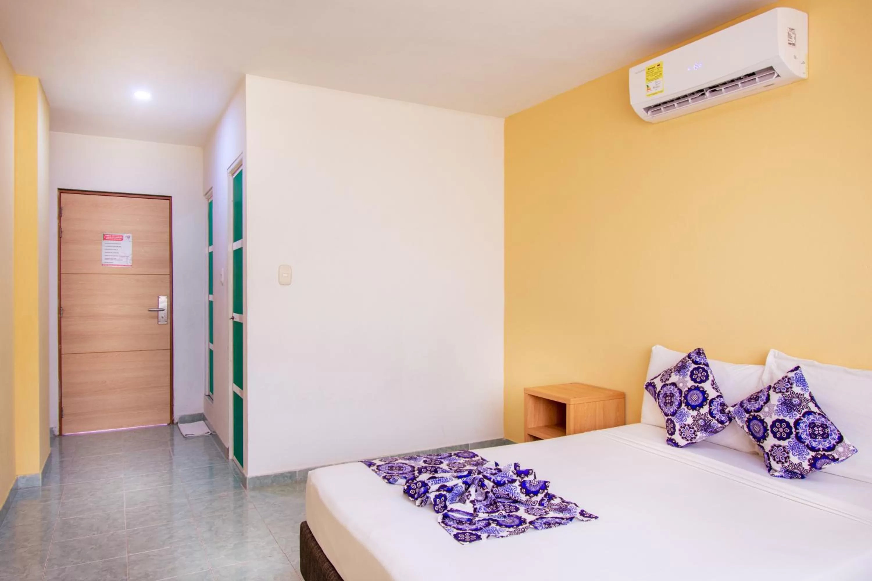 Bed in Hotel Portobahia Santa Marta Rodadero