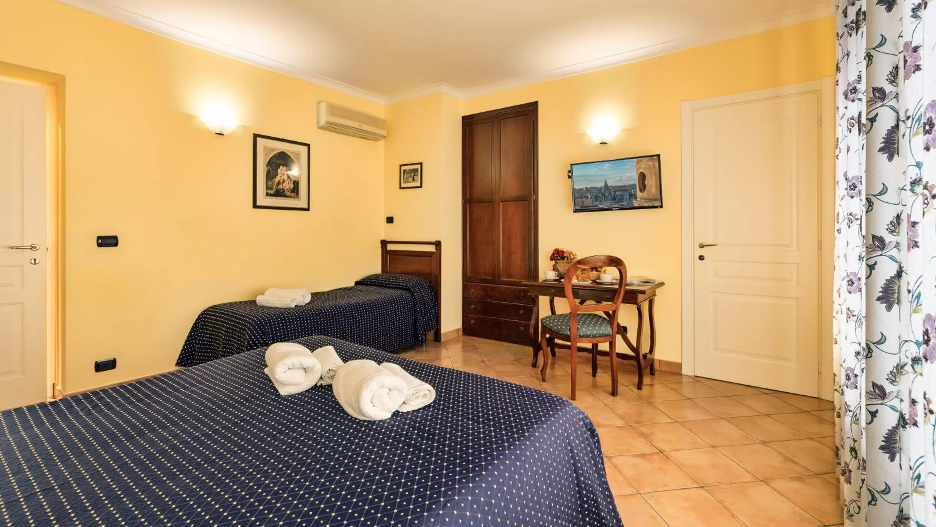 Photo of the whole room in B&B Armonia