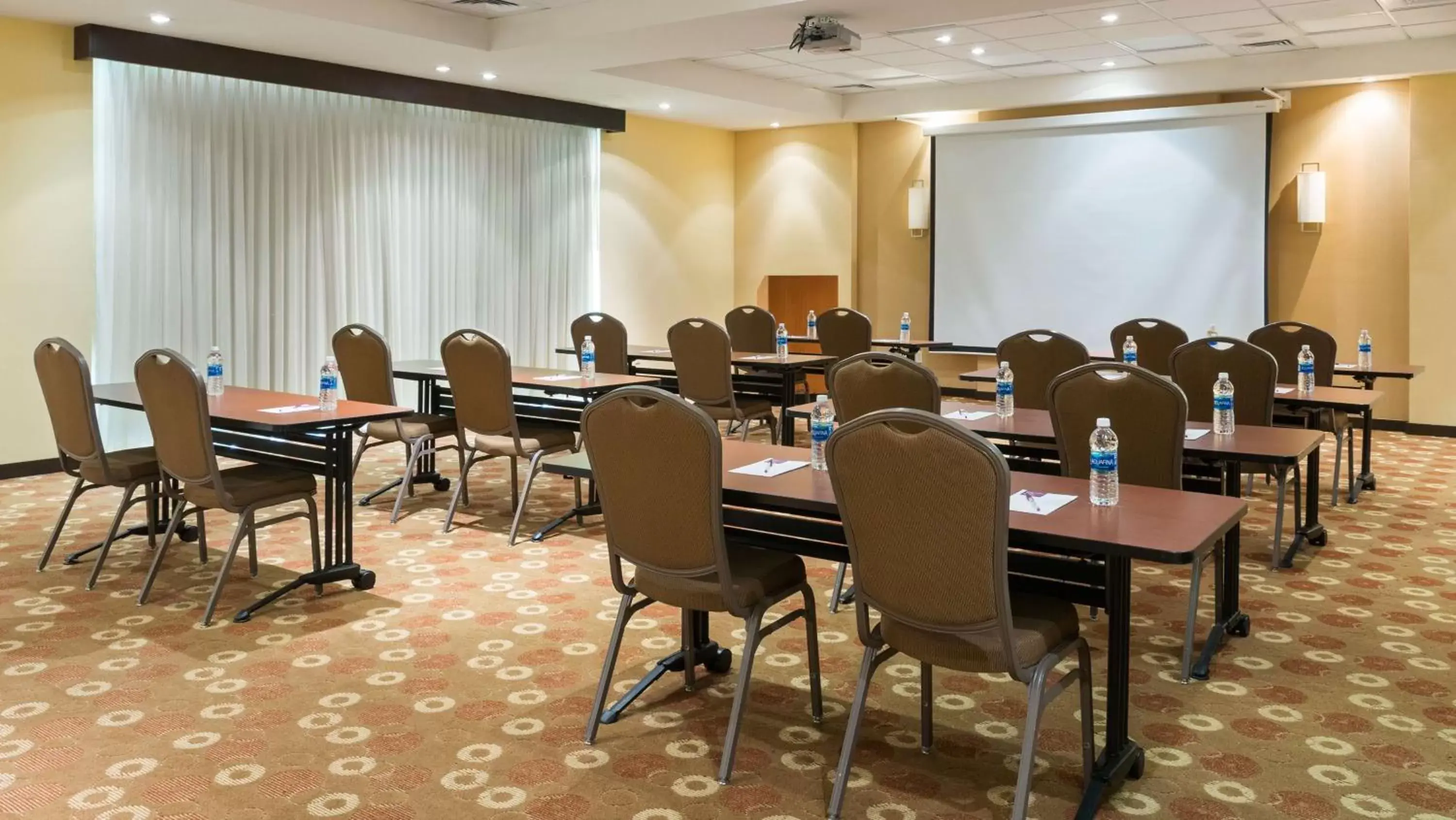 Meeting/conference room in Hyatt Place Coconut Point