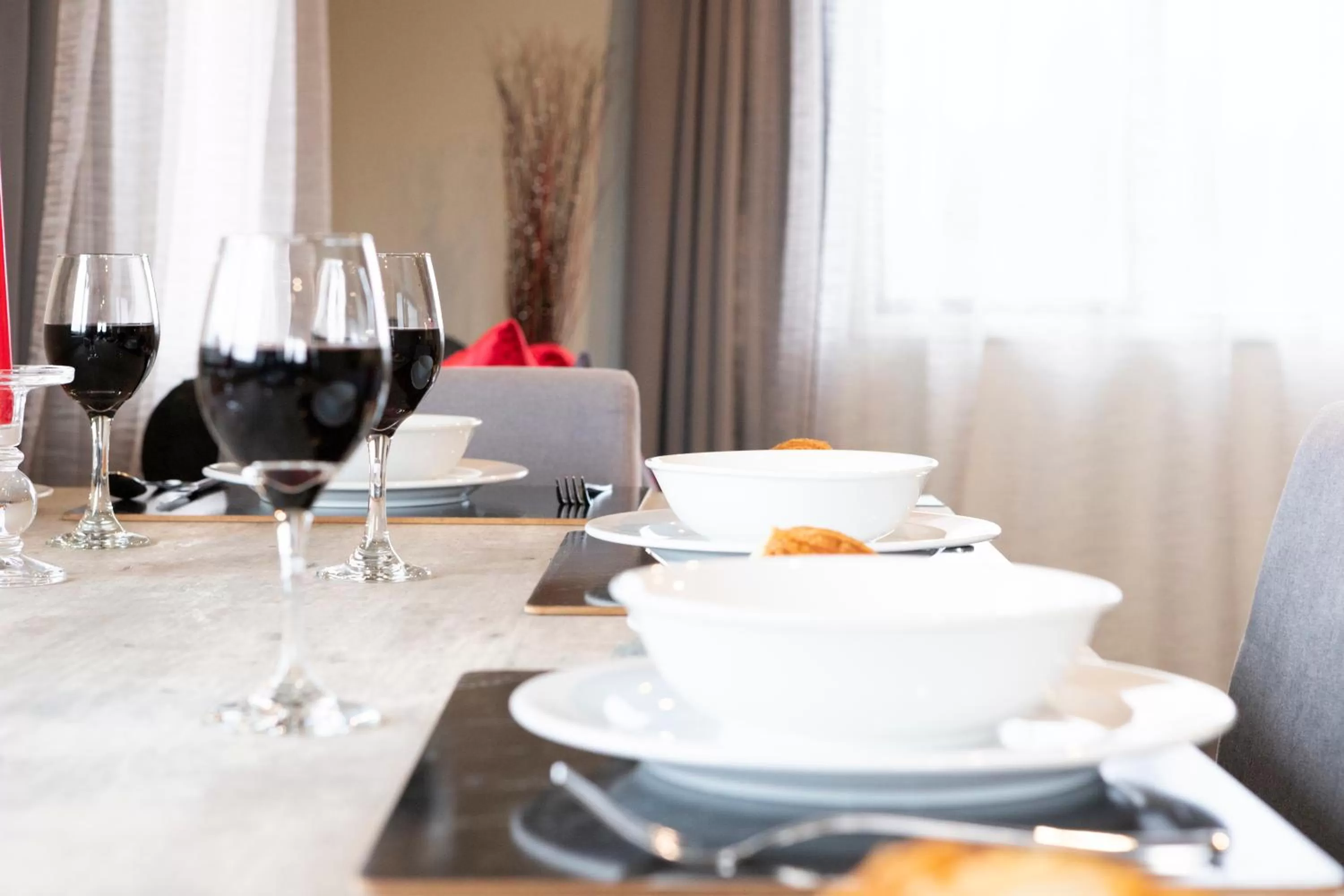 Food and drinks in Kings On Peace