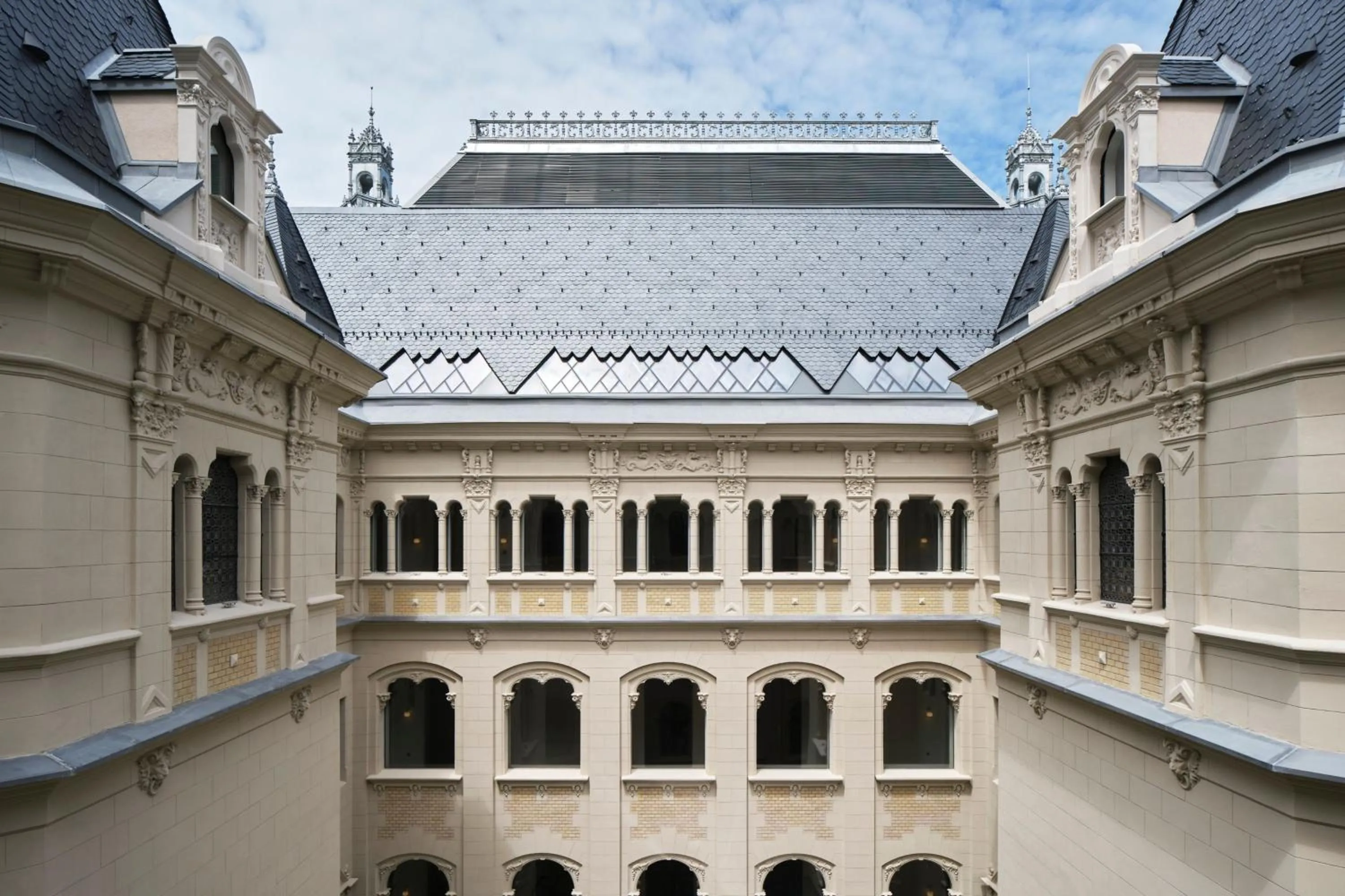 Property building in W Budapest