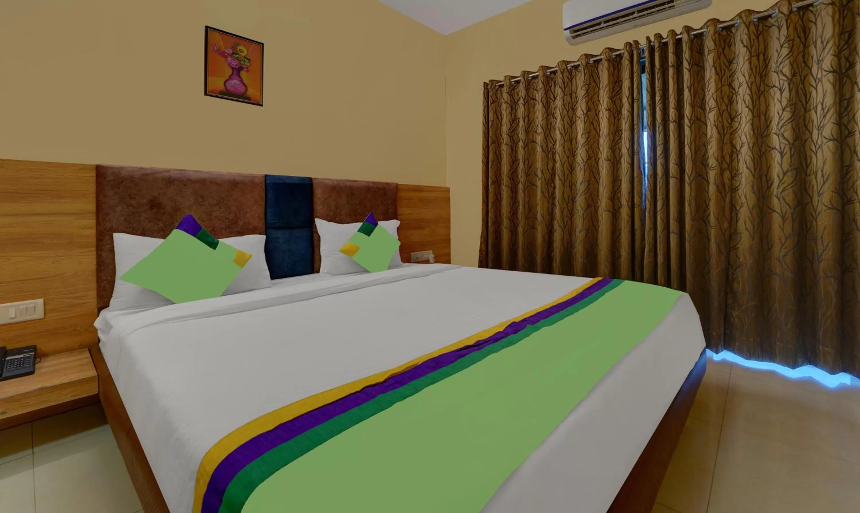 Bed in Treebo Trend Iceberg