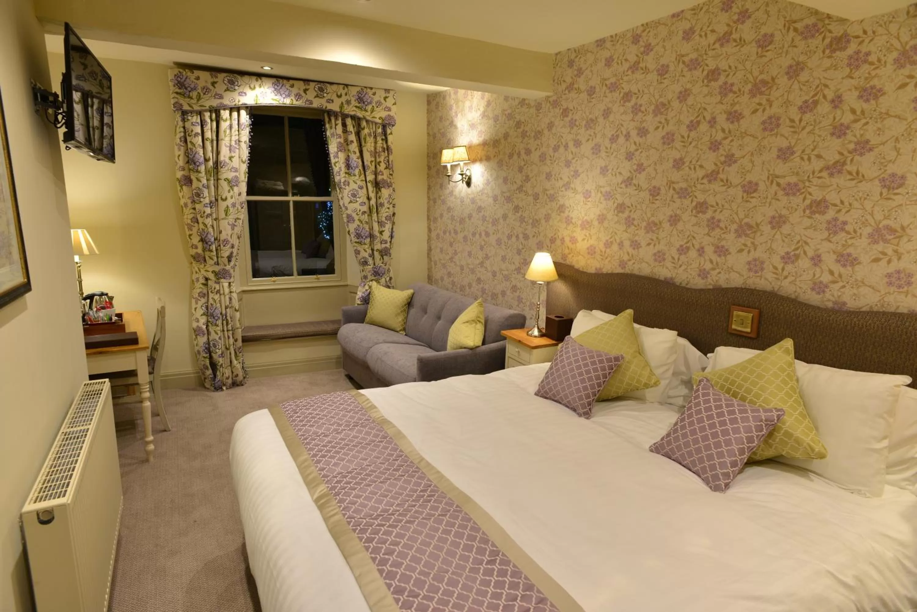 Coffee/tea facilities, Bed in The Devonshire Grassington