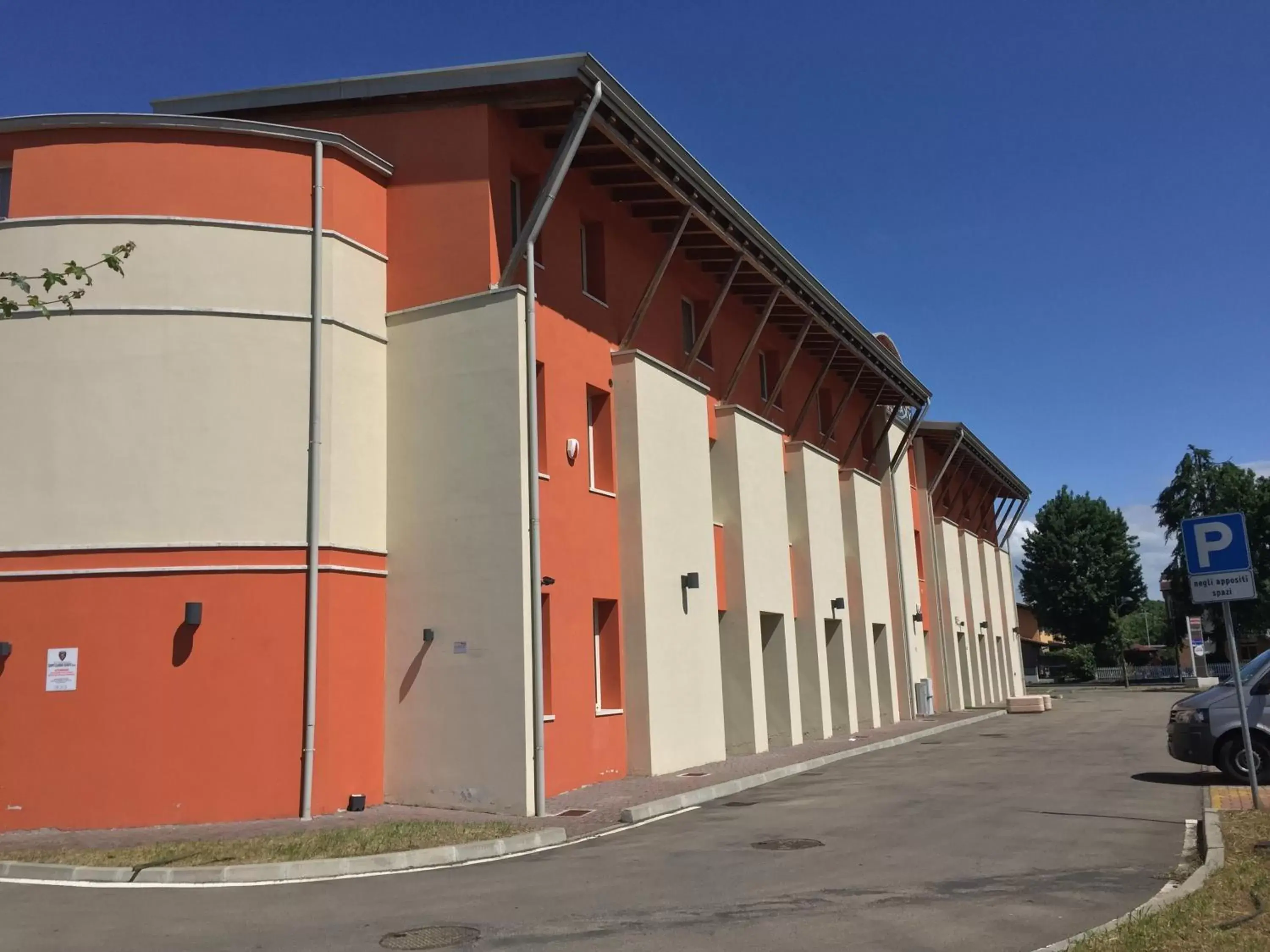 Street view, Property Building in Hotel Motel Galaxy Reggio Emilia